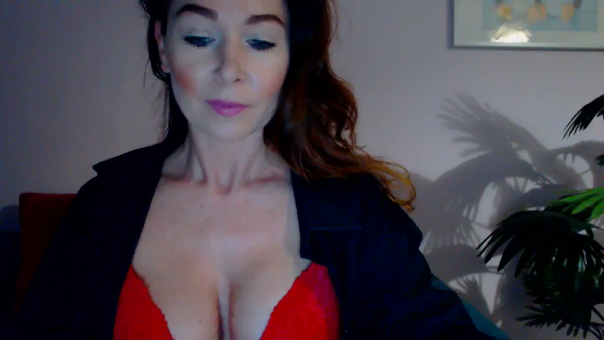 Gallery image thumbnail from Delilah_sweet's myfreecams stream on, 06/06/2024, 13:37 image 3 of 20
