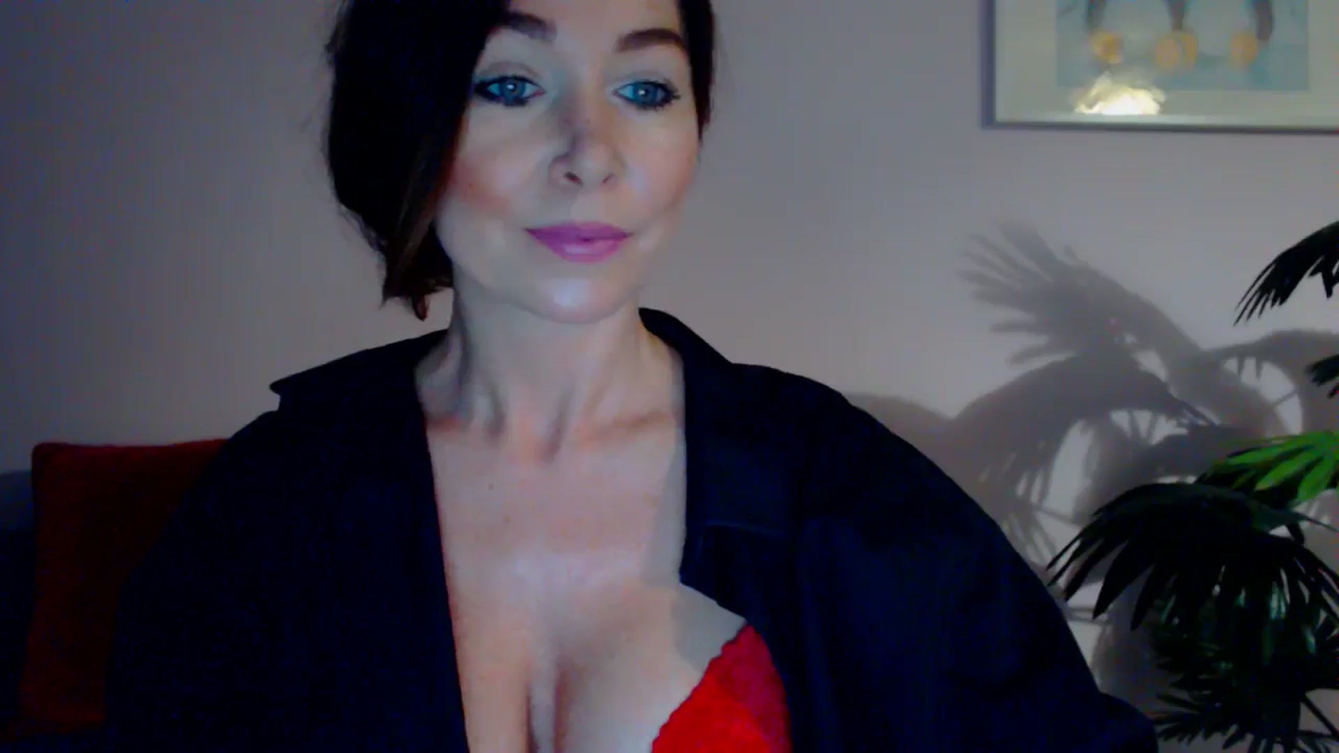 Gallery image thumbnail from Delilah_sweet's myfreecams stream on, 06/06/2024, 13:37 image 15 of 20