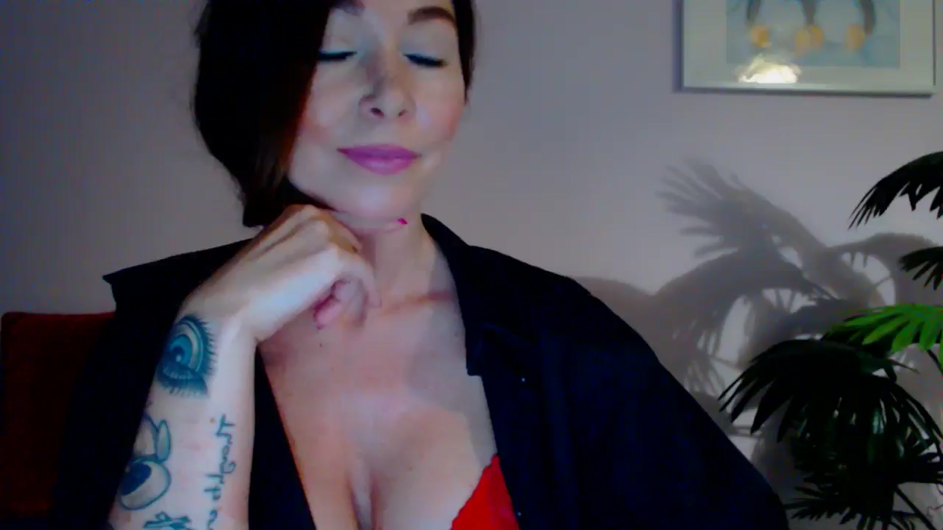 Gallery image thumbnail from Delilah_sweet's myfreecams stream on, 06/06/2024, 13:58 image 17 of 20