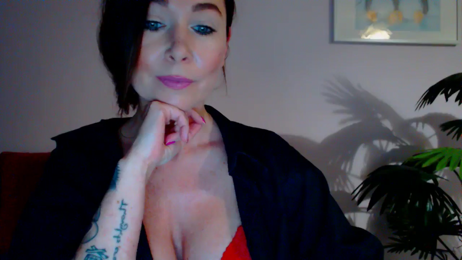 Gallery image thumbnail from Delilah_sweet's myfreecams stream on, 06/06/2024, 14:13 image 14 of 20