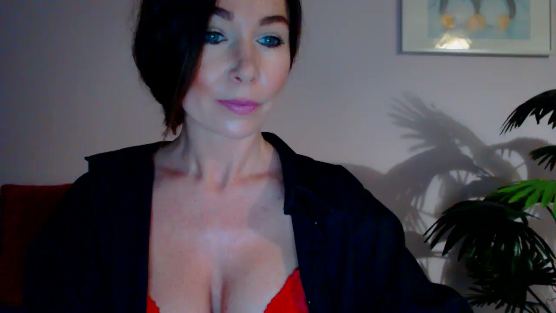 Gallery image thumbnail from Delilah_sweet's myfreecams stream on, 06/06/2024, 14:13 image 3 of 20