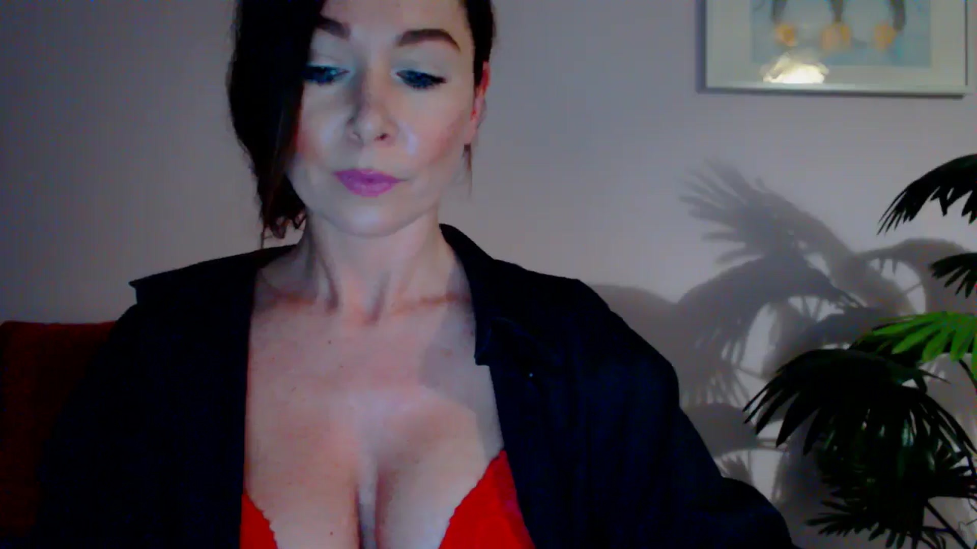 Gallery image thumbnail from Delilah_sweet's myfreecams stream on, 06/06/2024, 14:13 image 11 of 20