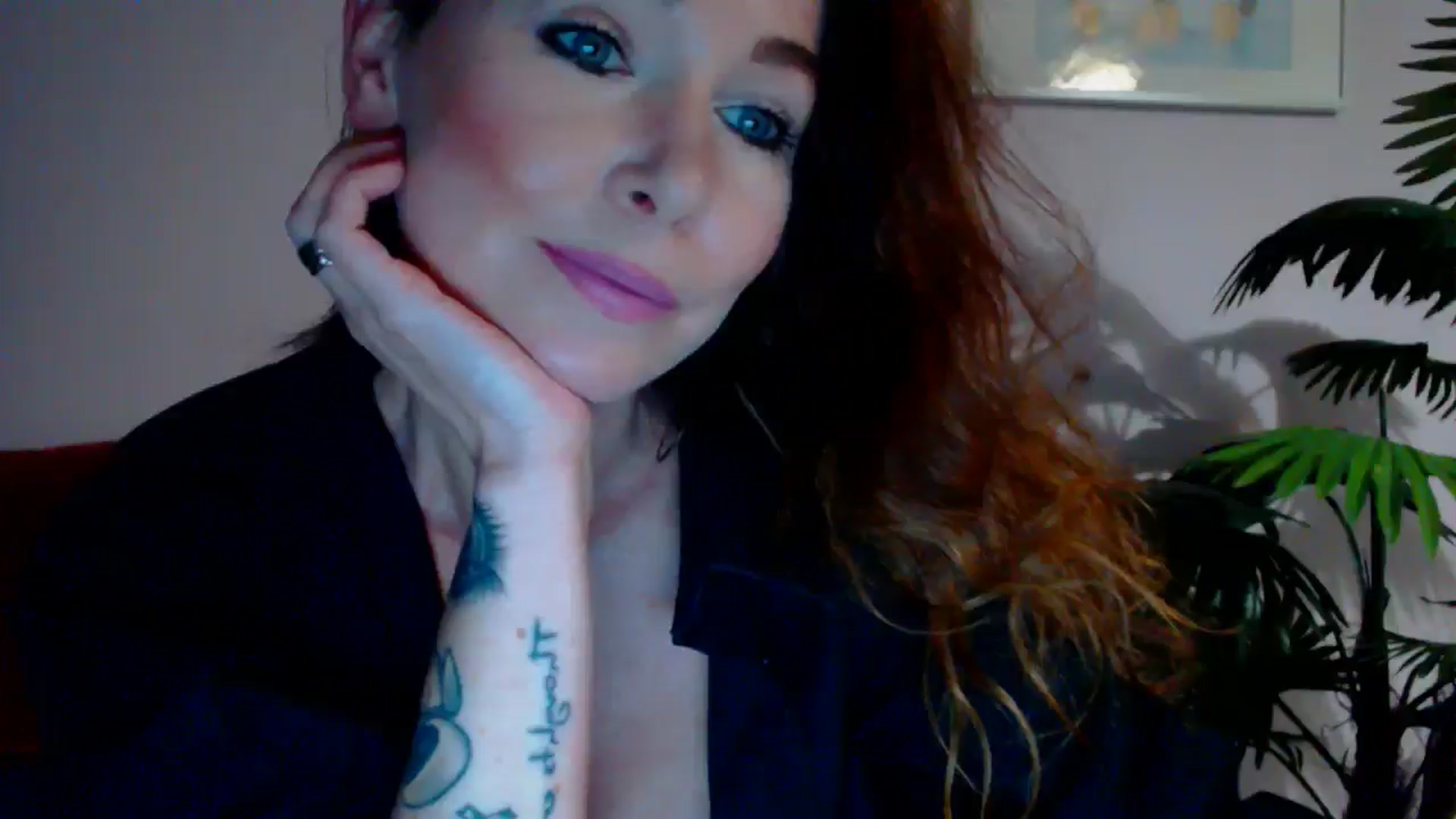 Gallery image thumbnail from Delilah_sweet's myfreecams stream on, 06/06/2024, 15:15 image 1 of 20