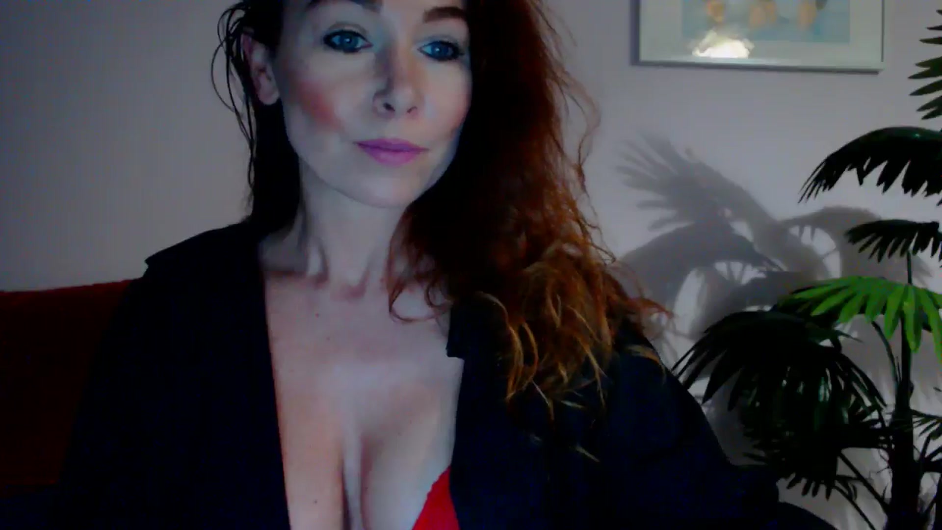 Gallery image thumbnail from Delilah_sweet's myfreecams stream on, 06/06/2024, 15:15 image 9 of 20