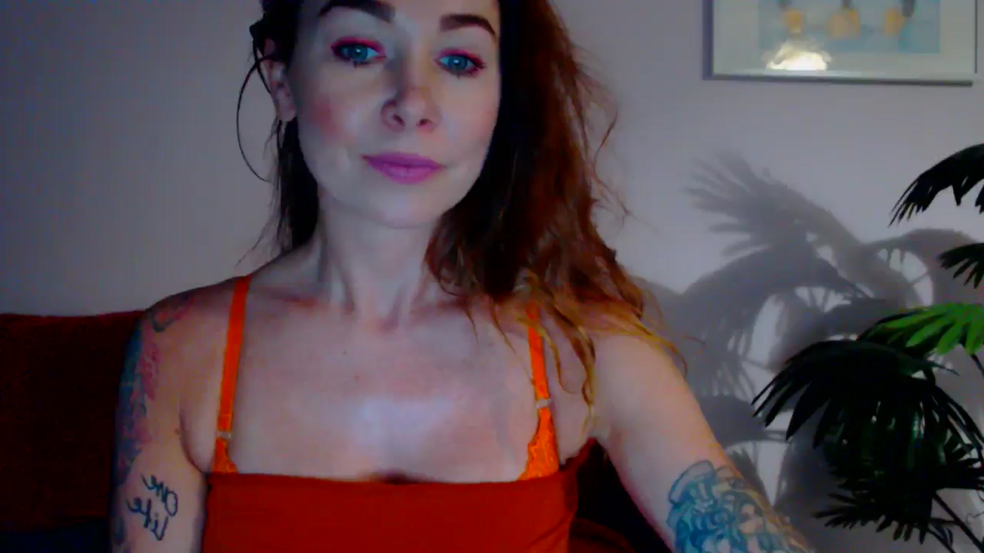 Gallery image thumbnail from Delilah_sweet's myfreecams stream on, 06/17/2024, 16:24 image 9 of 20