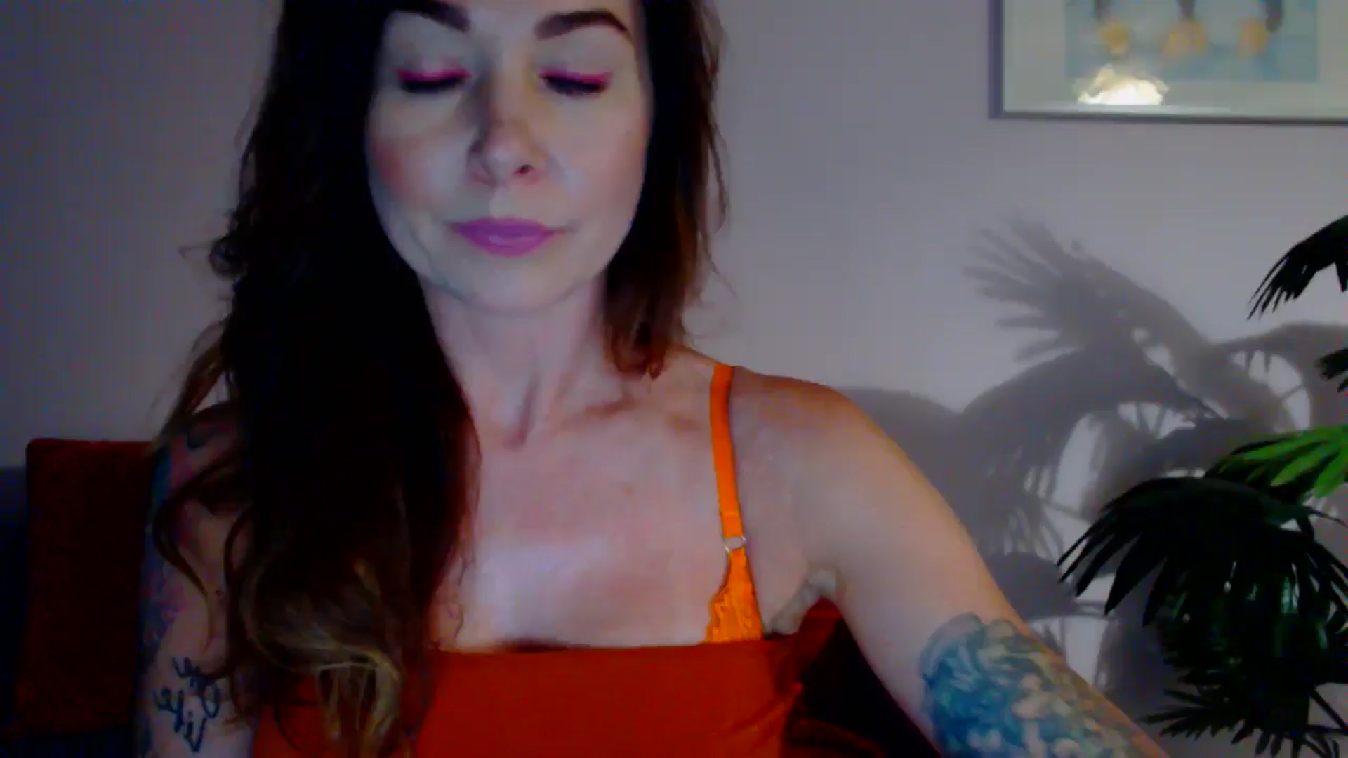 Gallery image thumbnail from Delilah_sweet's myfreecams stream on, 06/17/2024, 16:24 image 12 of 20