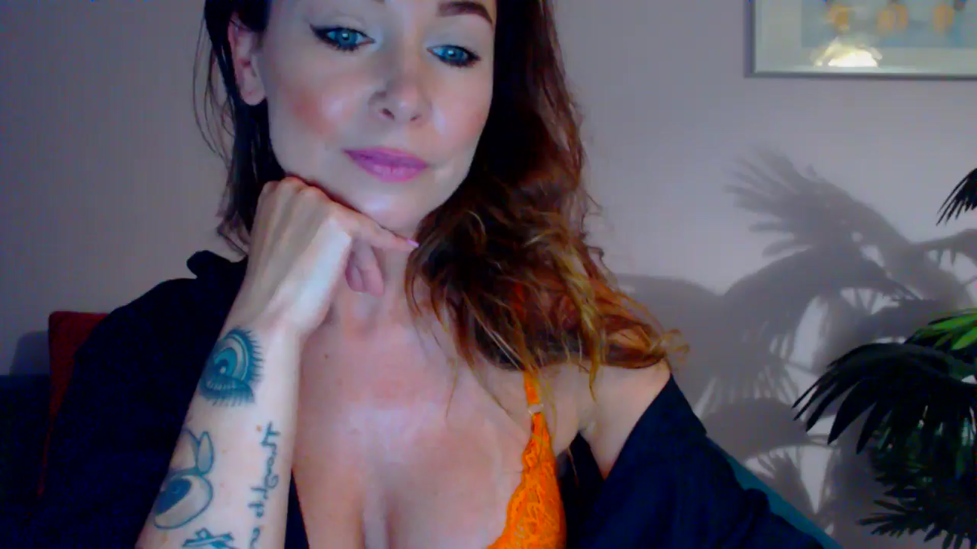 Gallery image thumbnail from Delilah_sweet's myfreecams stream on, 06/20/2024, 13:49 image 13 of 20