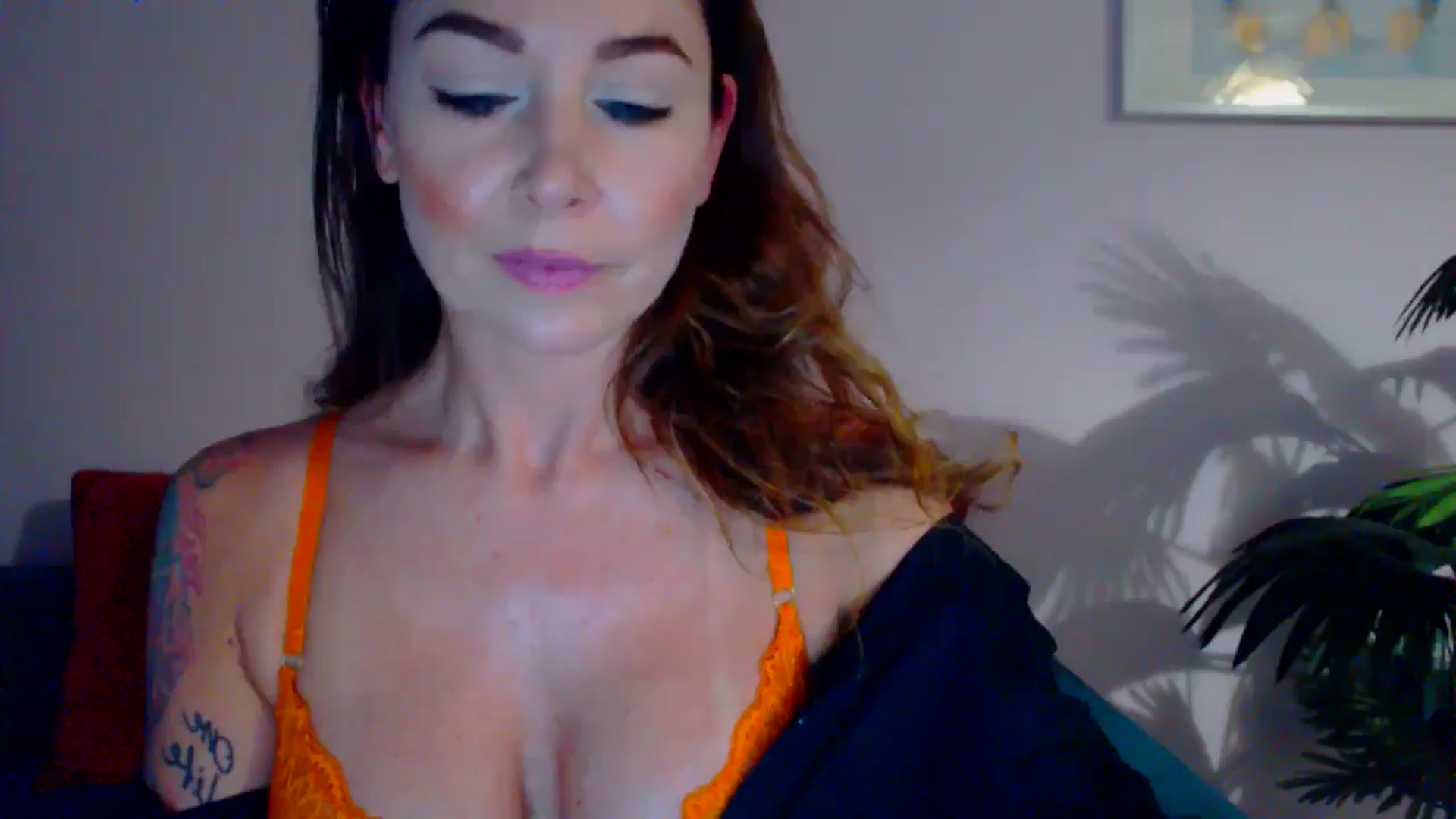 Gallery image thumbnail from Delilah_sweet's myfreecams stream on, 06/20/2024, 13:49 image 2 of 20