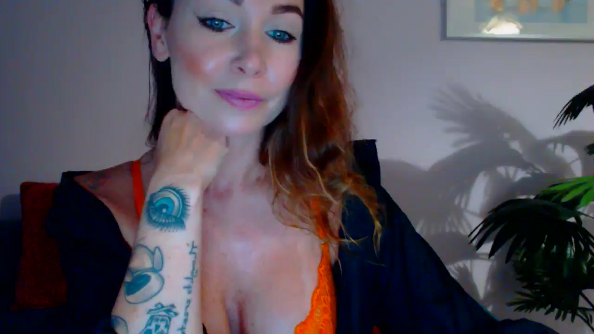 Gallery image thumbnail from Delilah_sweet's myfreecams stream on, 06/20/2024, 14:05 image 5 of 20