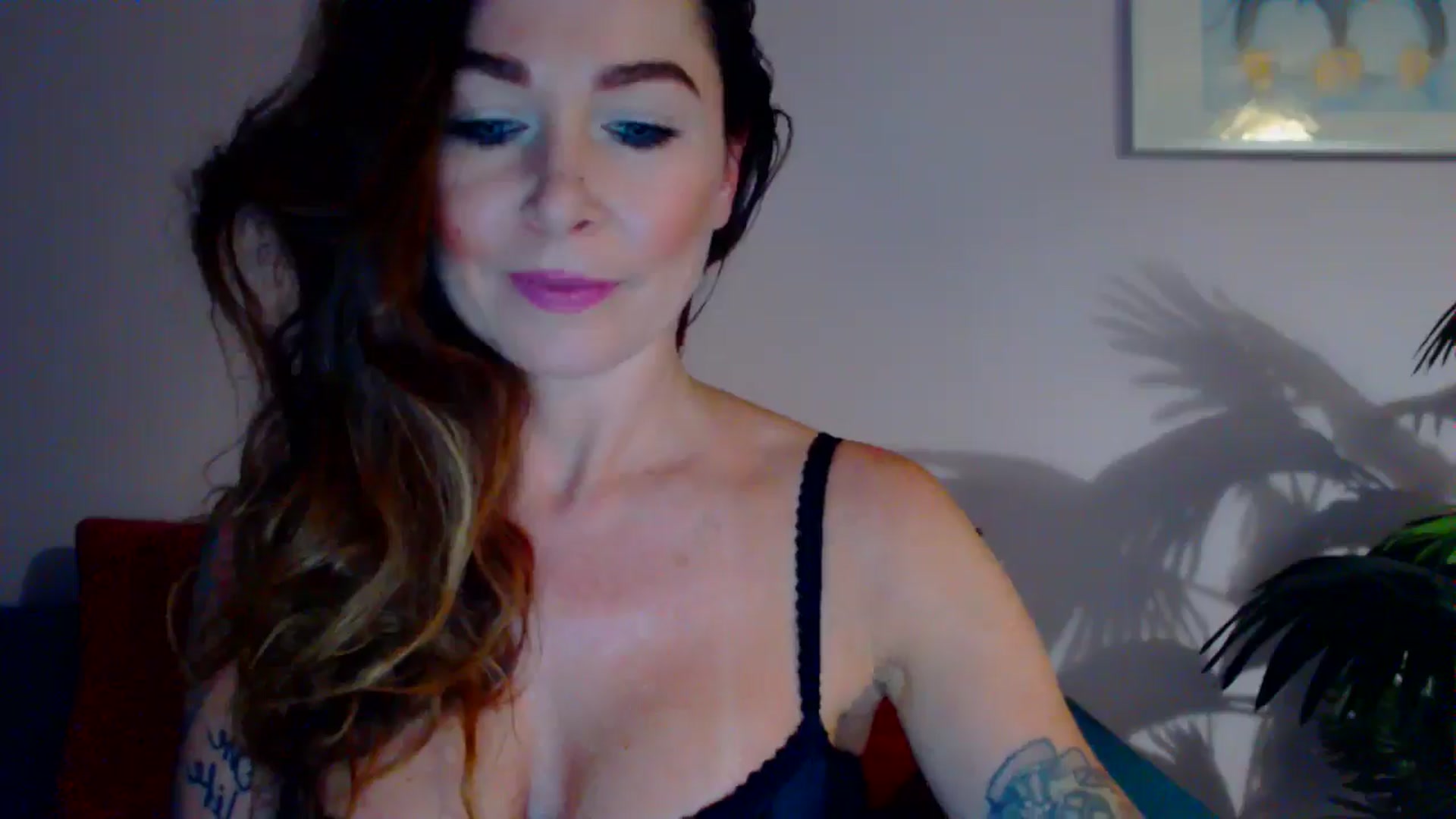 Gallery image thumbnail from Delilah_sweet's myfreecams stream on, 06/24/2024, 15:50 image 13 of 20