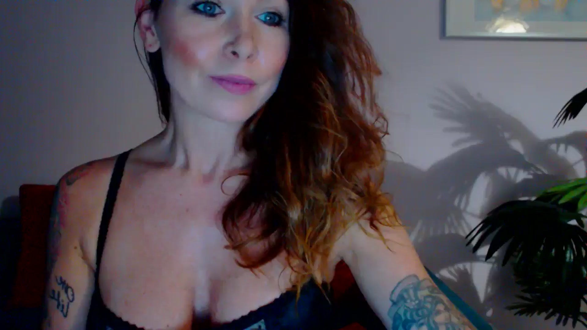 Gallery image thumbnail from Delilah_sweet's myfreecams stream on, 06/24/2024, 16:21 image 3 of 20