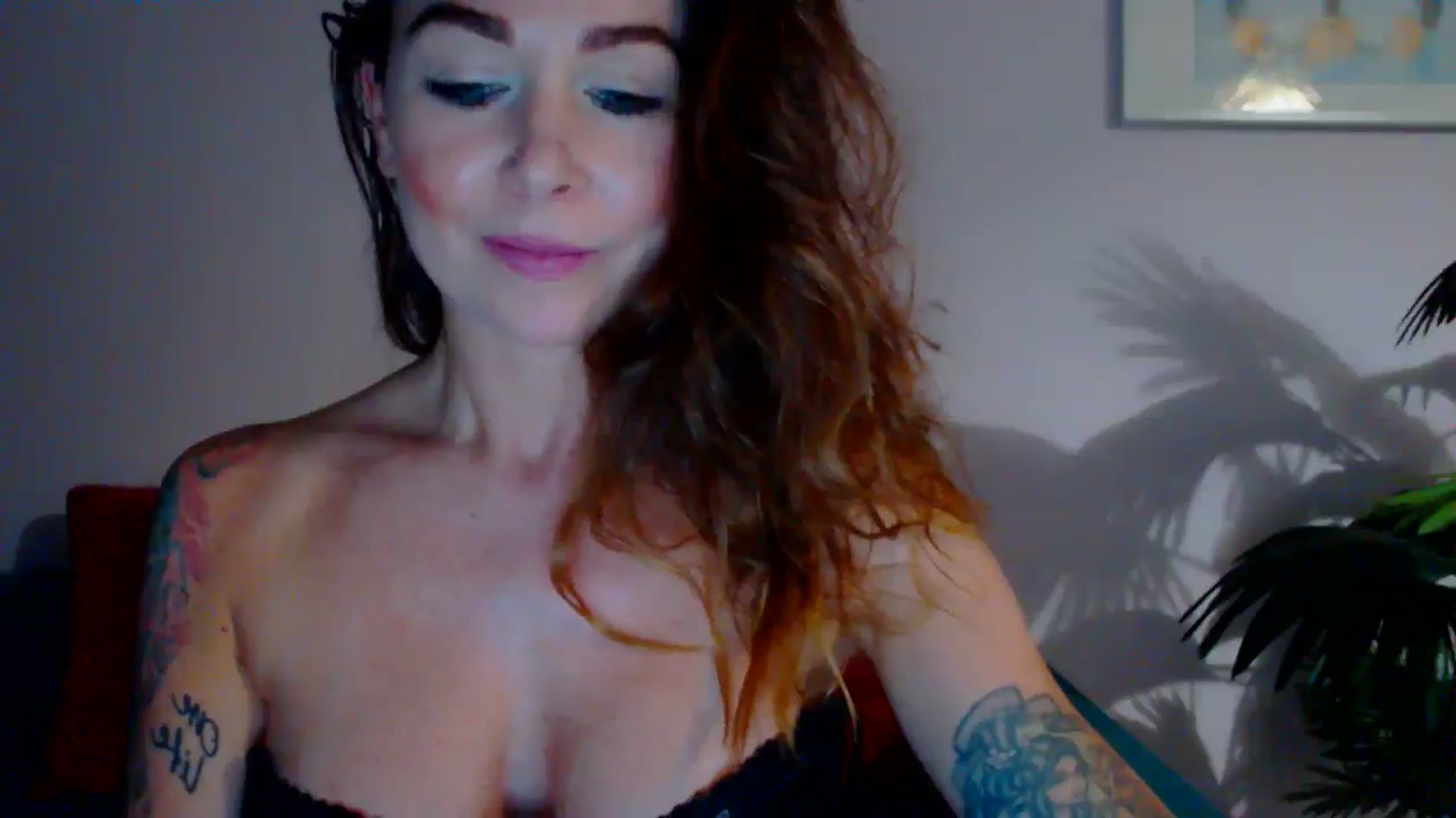 Gallery image thumbnail from Delilah_sweet's myfreecams stream on, 06/24/2024, 17:05 image 14 of 20