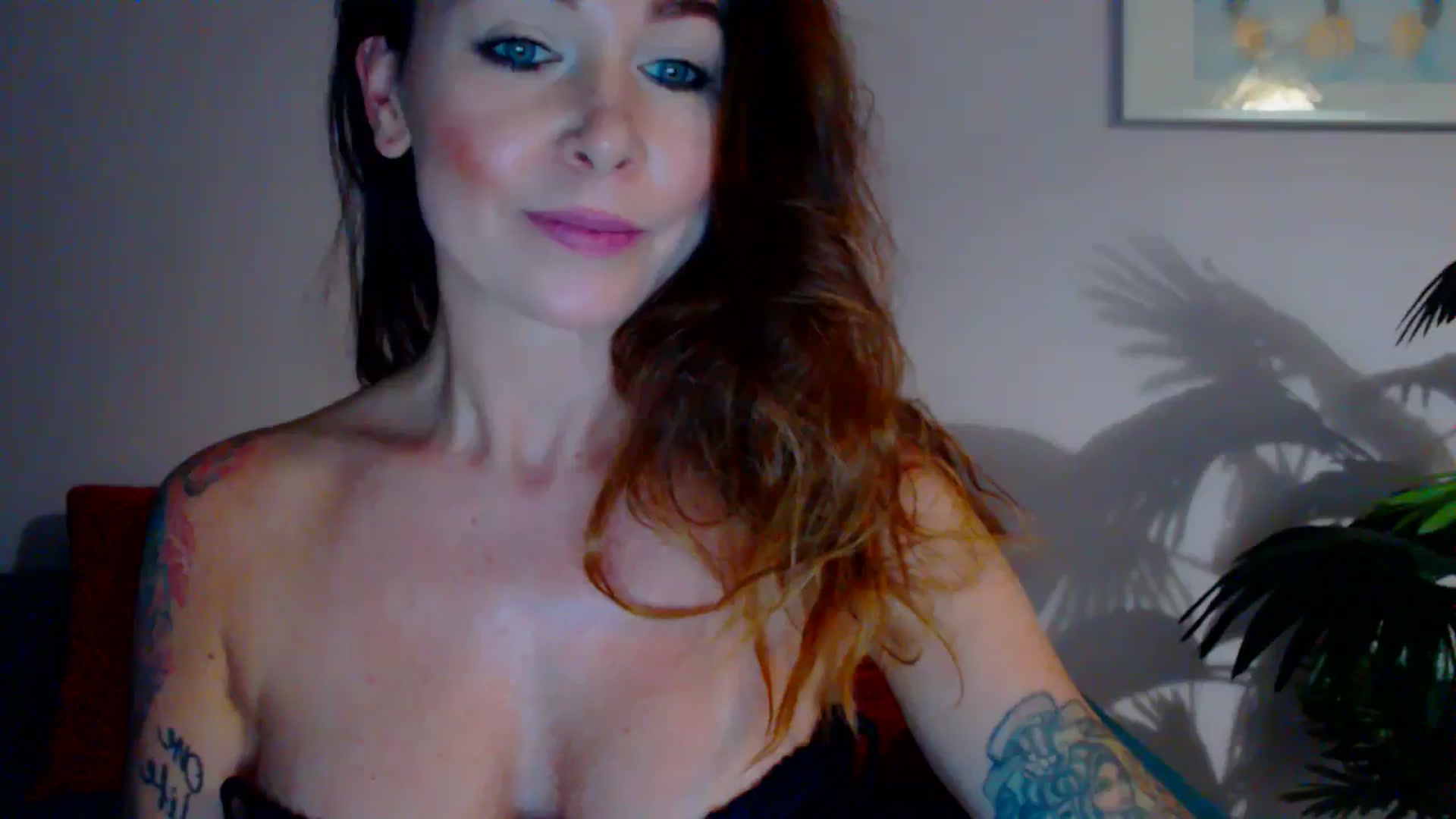 Gallery image thumbnail from Delilah_sweet's myfreecams stream on, 06/24/2024, 17:05 image 8 of 20