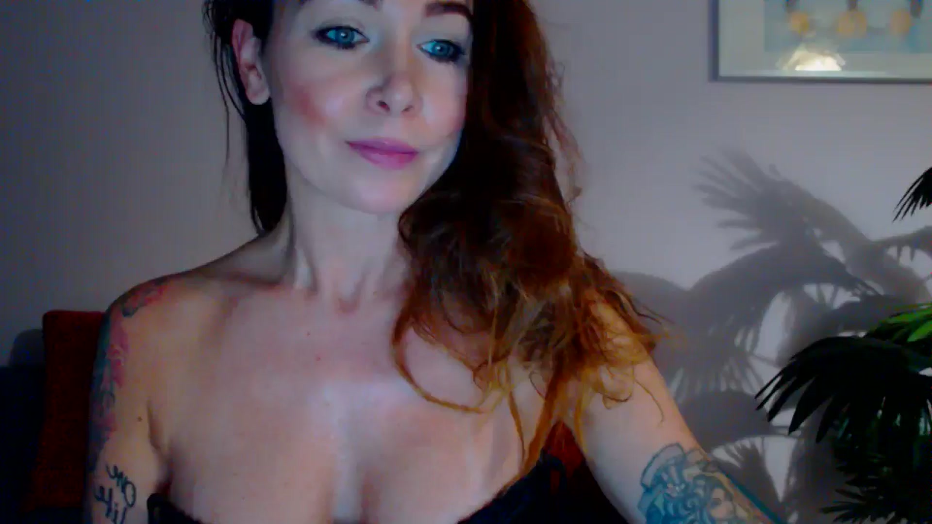 Gallery image thumbnail from Delilah_sweet's myfreecams stream on, 06/24/2024, 17:05 image 2 of 20