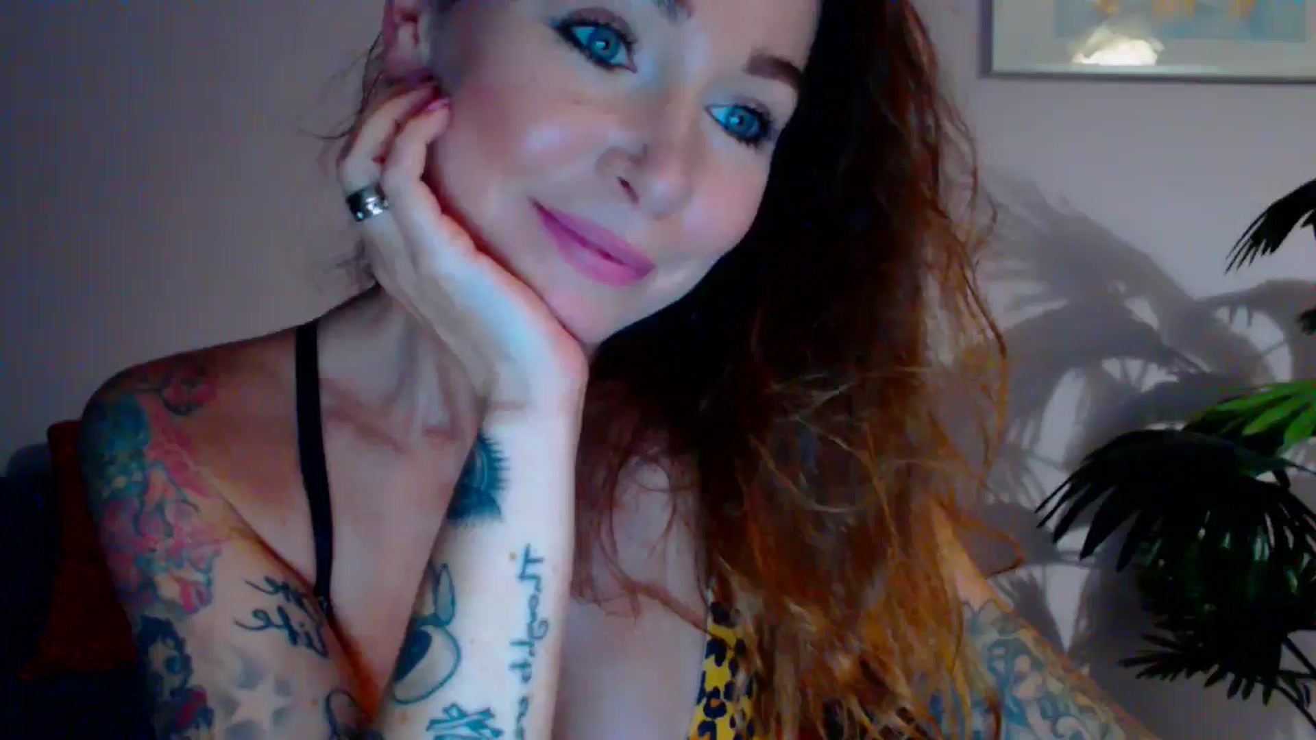 Gallery image thumbnail from Delilah_sweet's myfreecams stream on, 06/26/2024, 16:53 image 8 of 20