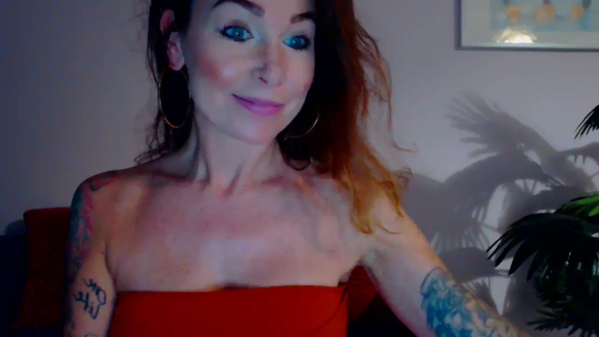 Gallery image thumbnail from Delilah_sweet's myfreecams stream on, 06/27/2024, 13:27 image 12 of 20