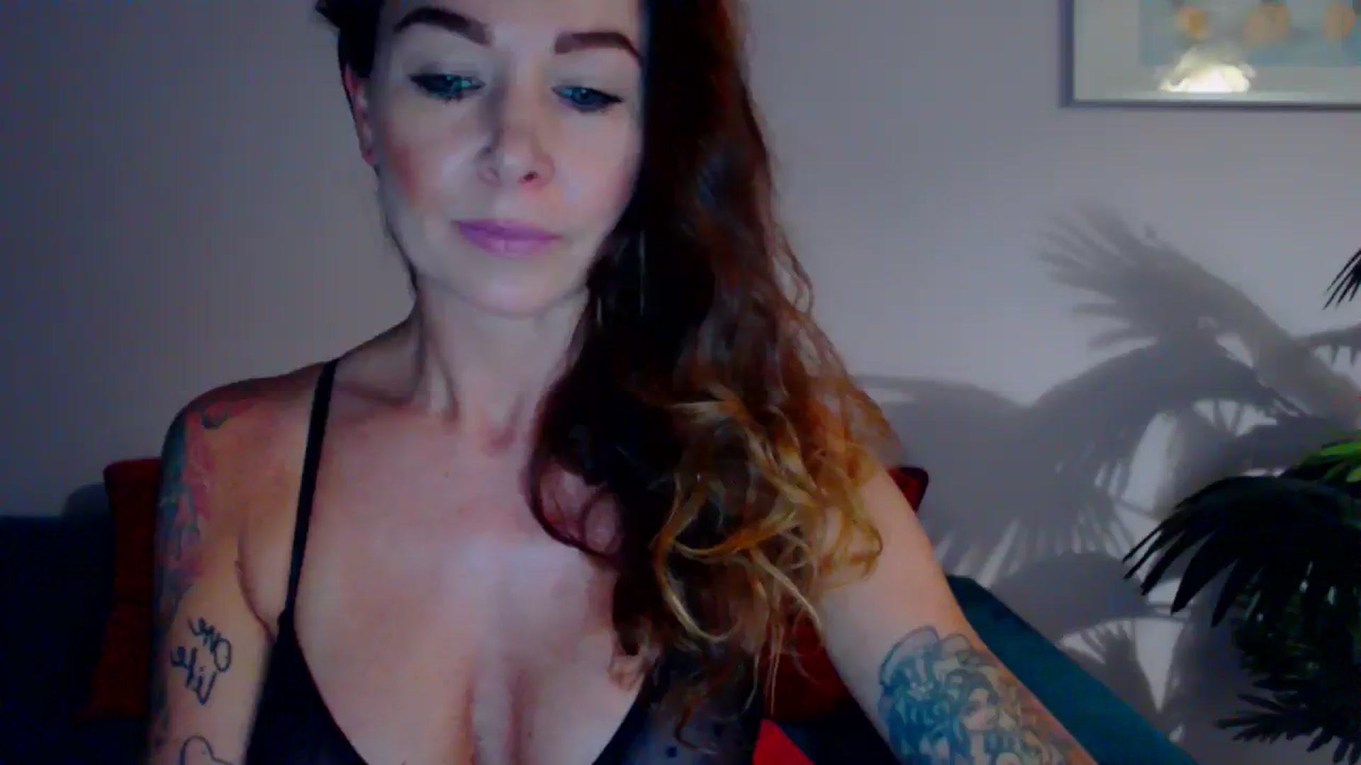 Gallery image thumbnail from Delilah_sweet's myfreecams stream on, 07/01/2024, 16:05 image 19 of 20