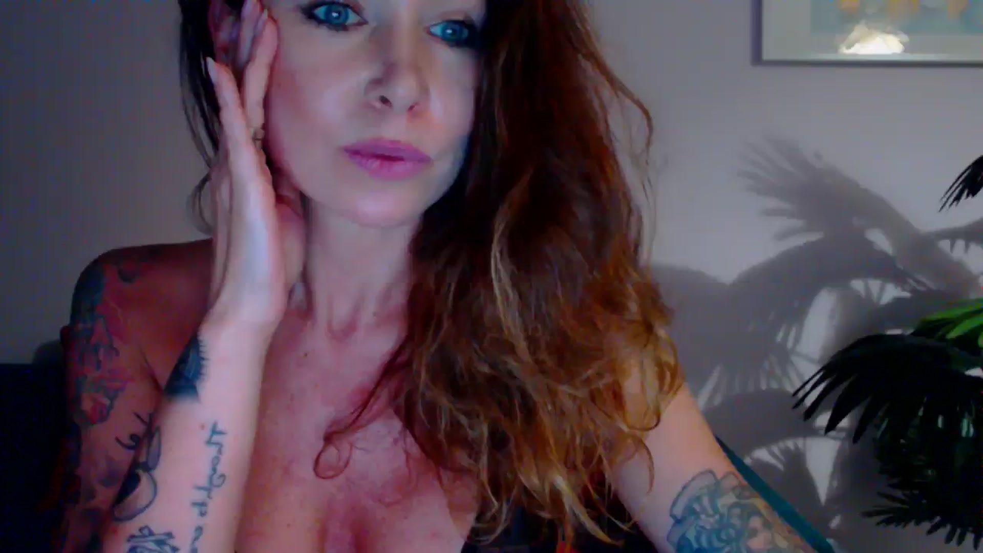 Gallery image thumbnail from Delilah_sweet's myfreecams stream on, 07/01/2024, 18:16 image 6 of 20