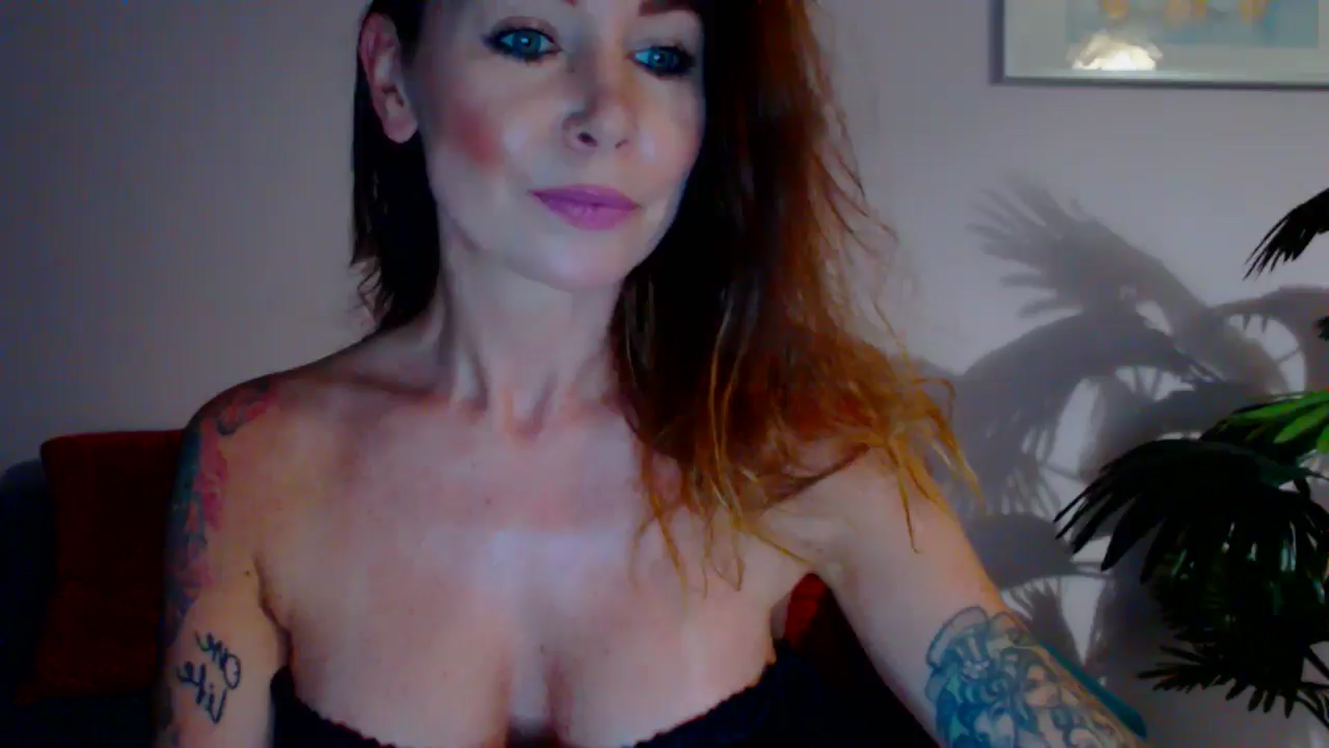 Gallery image thumbnail from Delilah_sweet's myfreecams stream on, 07/02/2024, 17:17 image 2 of 20