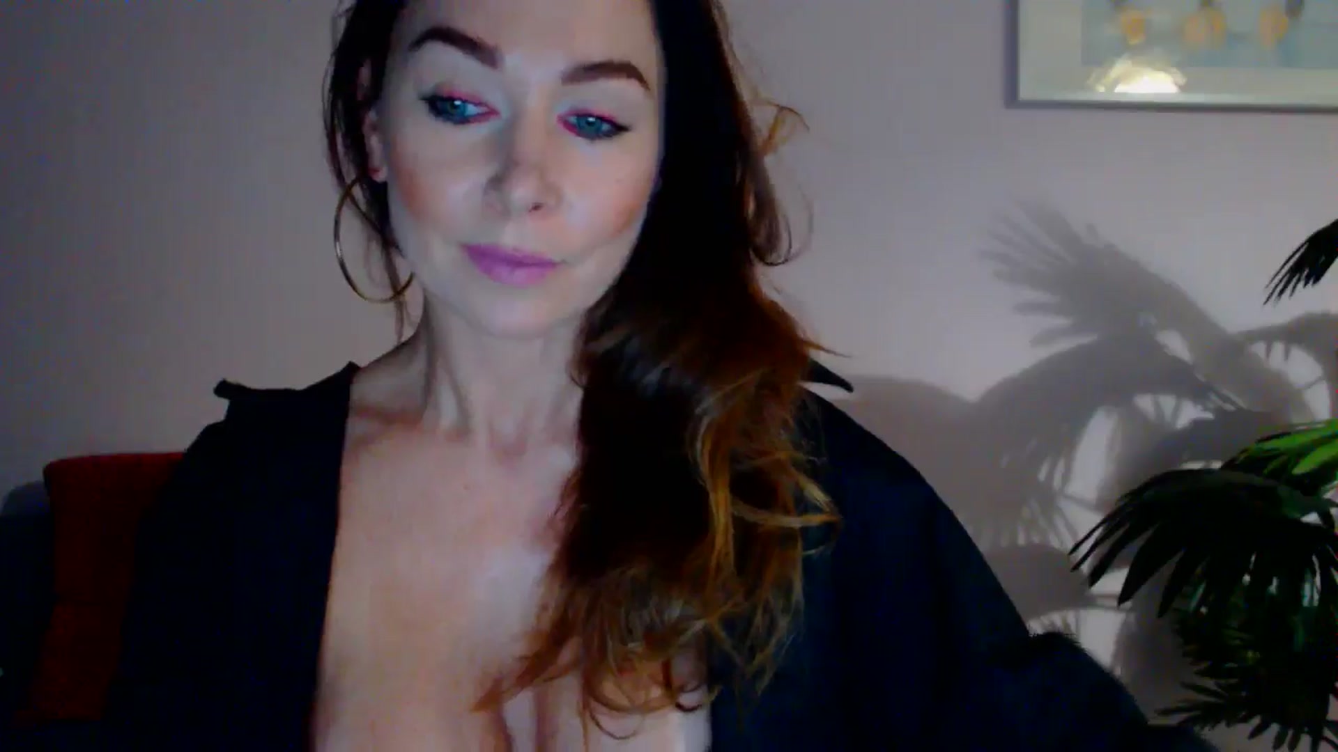 Gallery image thumbnail from Delilah_sweet's myfreecams stream on, 07/03/2024, 17:13 image 19 of 20