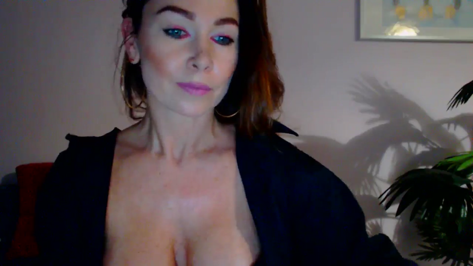 Gallery image thumbnail from Delilah_sweet's myfreecams stream on, 07/03/2024, 17:13 image 8 of 20