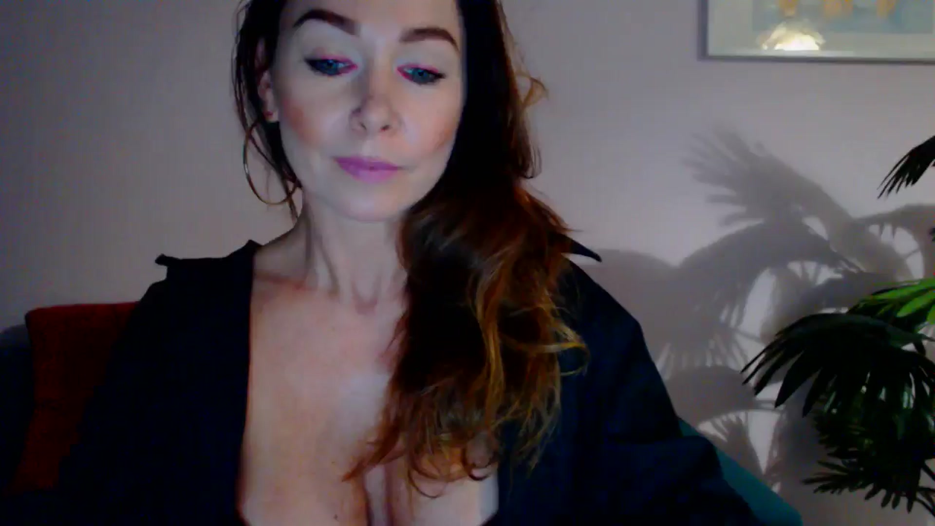 Gallery image thumbnail from Delilah_sweet's myfreecams stream on, 07/03/2024, 17:33 image 1 of 20