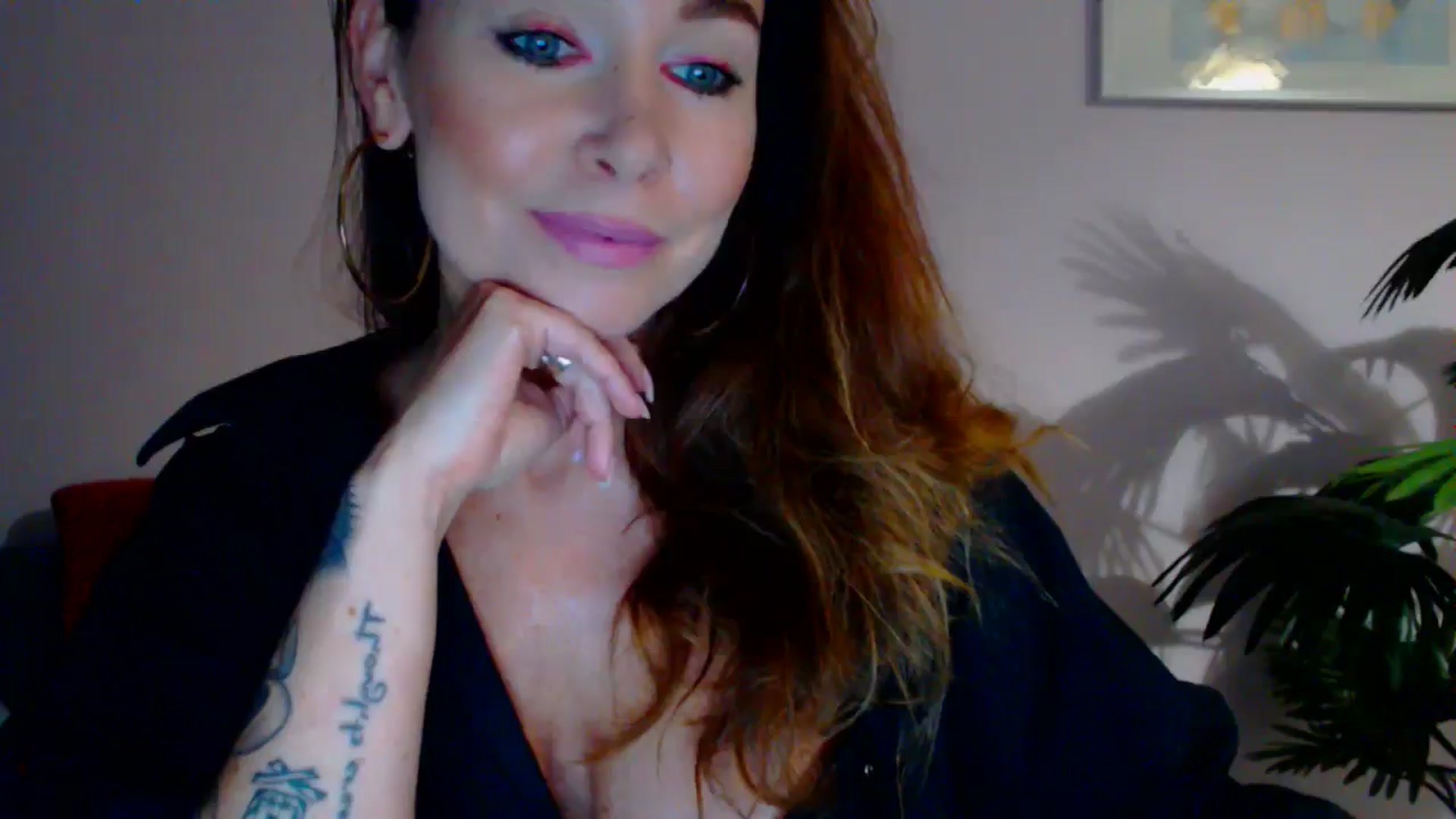 Gallery image thumbnail from Delilah_sweet's myfreecams stream on, 07/03/2024, 17:33 image 16 of 20
