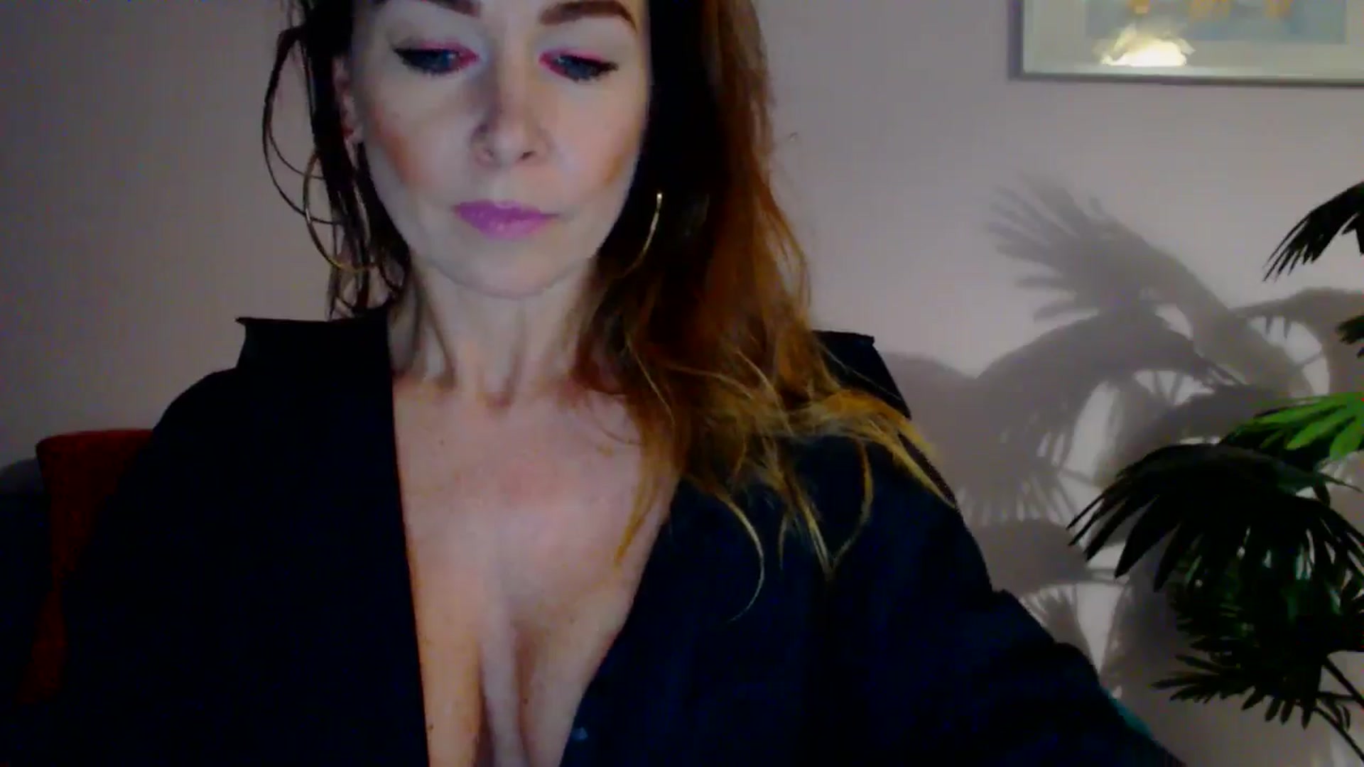 Gallery image thumbnail from Delilah_sweet's myfreecams stream on, 07/03/2024, 18:03 image 13 of 20