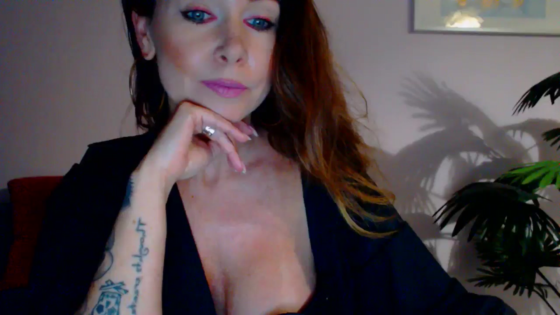 Gallery image thumbnail from Delilah_sweet's myfreecams stream on, 07/03/2024, 18:03 image 8 of 20