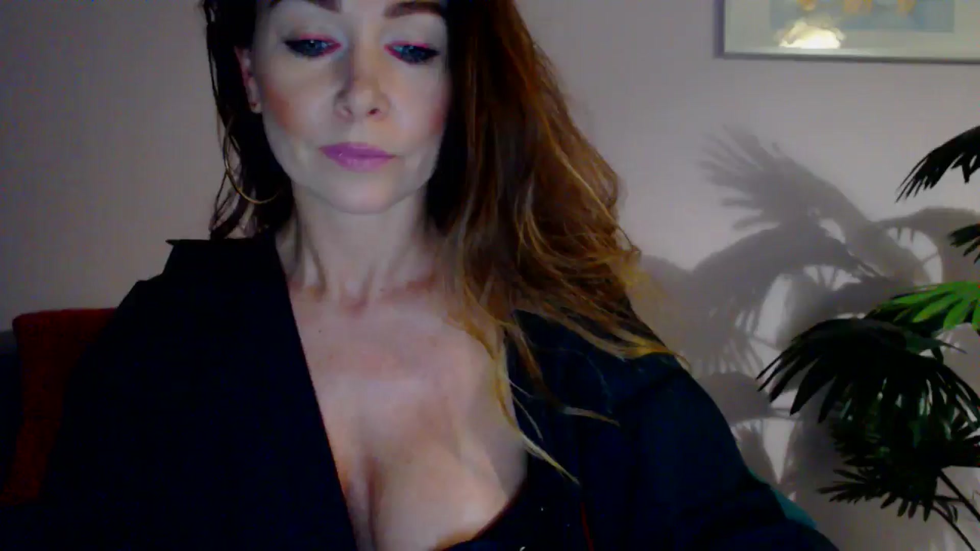 Gallery image thumbnail from Delilah_sweet's myfreecams stream on, 07/03/2024, 18:03 image 10 of 20