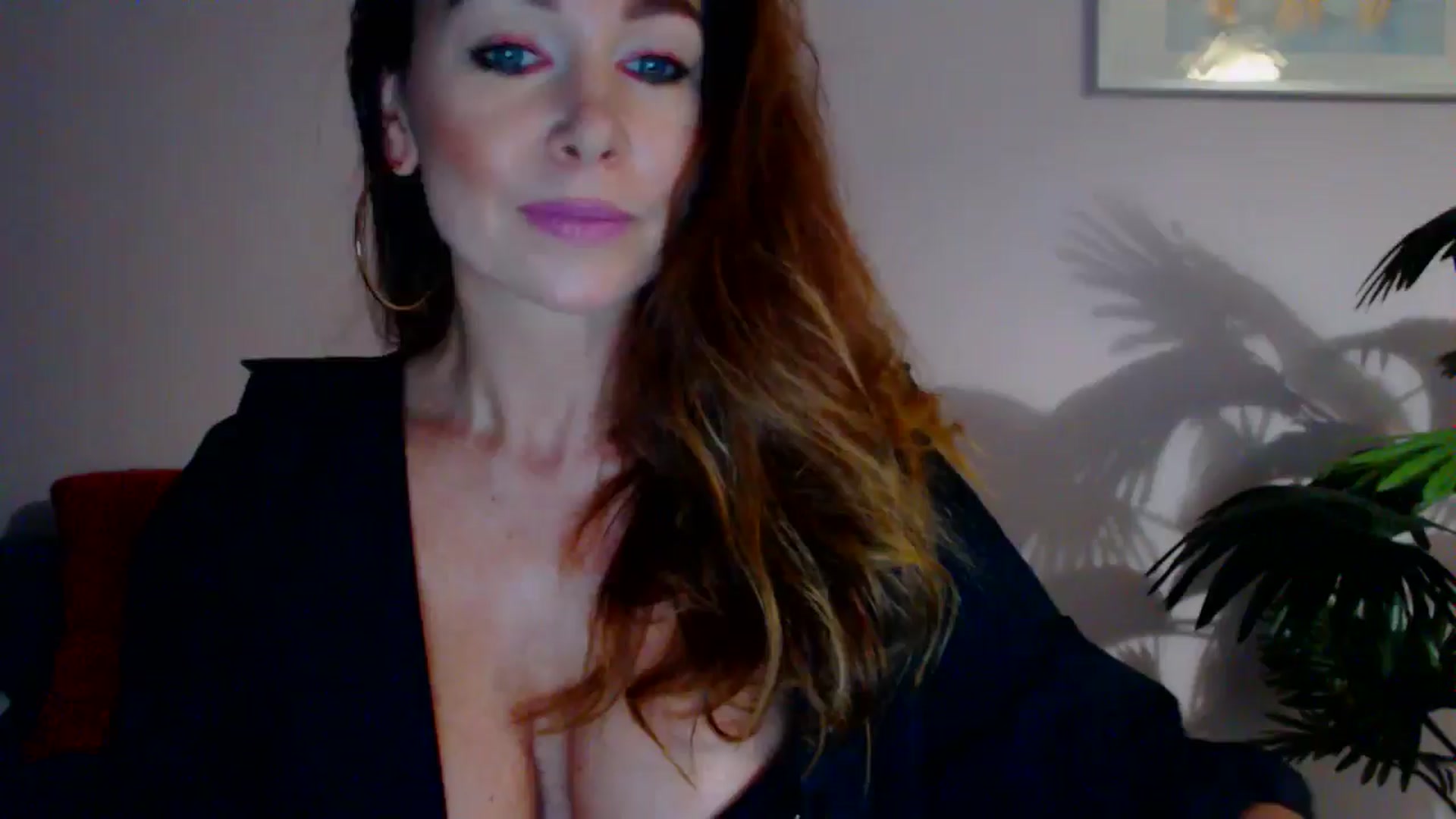 Gallery image thumbnail from Delilah_sweet's myfreecams stream on, 07/03/2024, 18:03 image 1 of 20