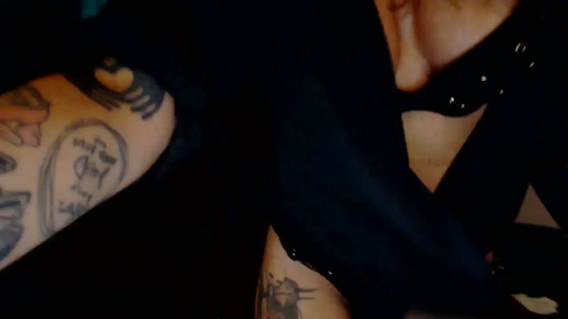 Gallery image thumbnail from Delilah_sweet's myfreecams stream on, 07/03/2024, 18:03 image 3 of 20