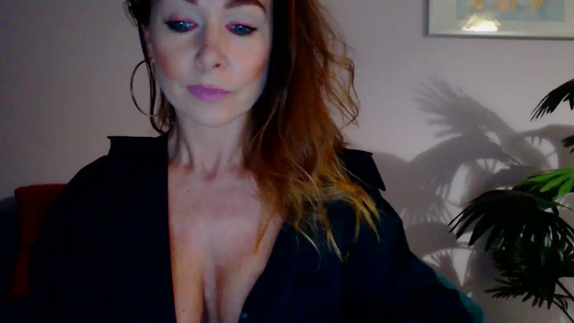 Gallery image thumbnail from Delilah_sweet's myfreecams stream on, 07/03/2024, 18:03 image 15 of 20