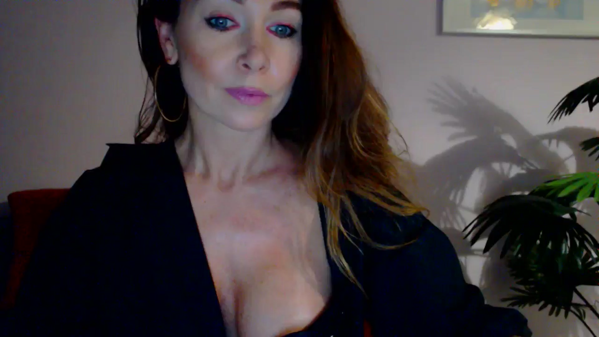 Gallery image thumbnail from Delilah_sweet's myfreecams stream on, 07/03/2024, 18:03 image 9 of 20