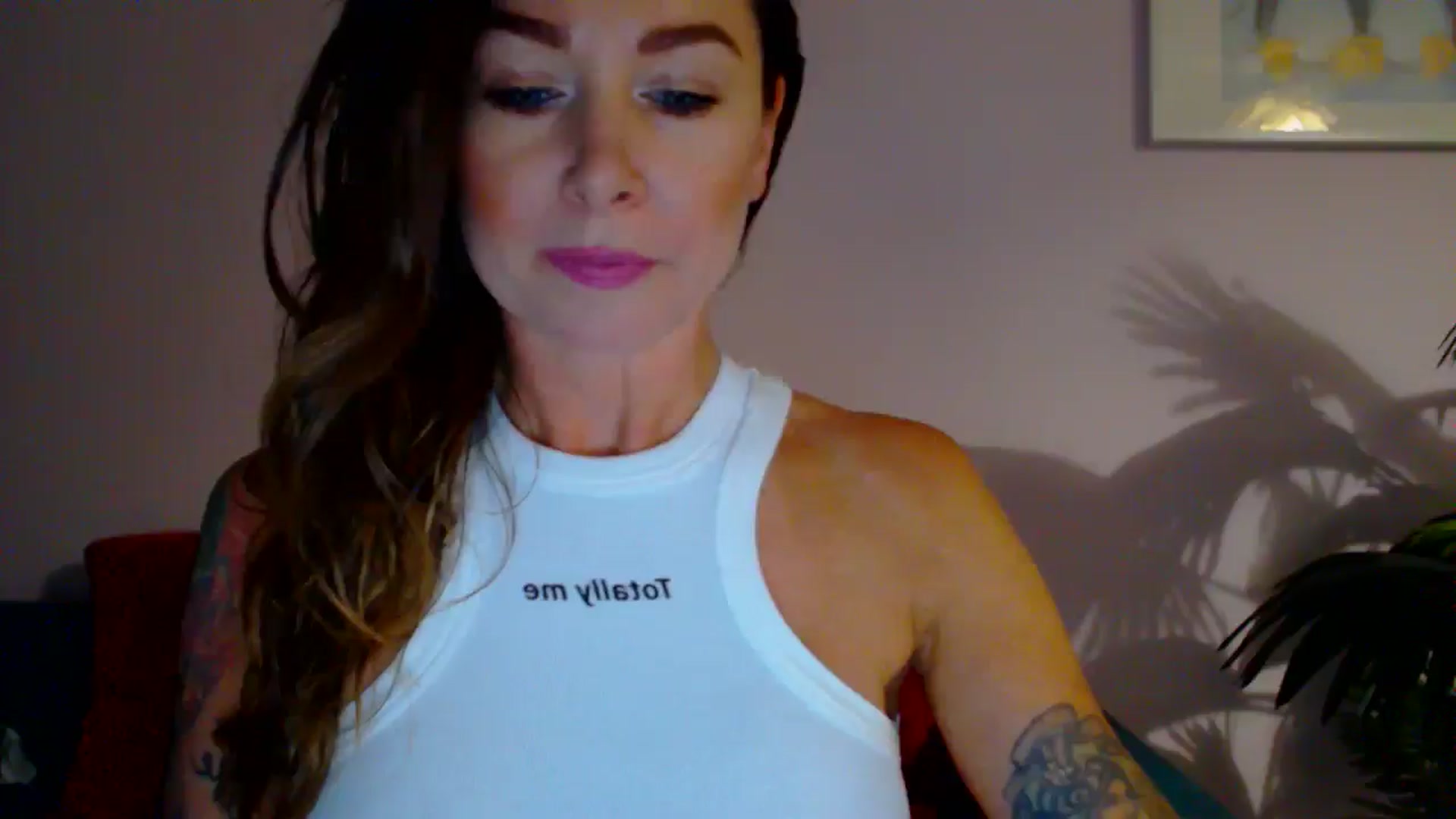 Gallery image thumbnail from Delilah_sweet's myfreecams stream on, 07/04/2024, 14:00 image 6 of 20