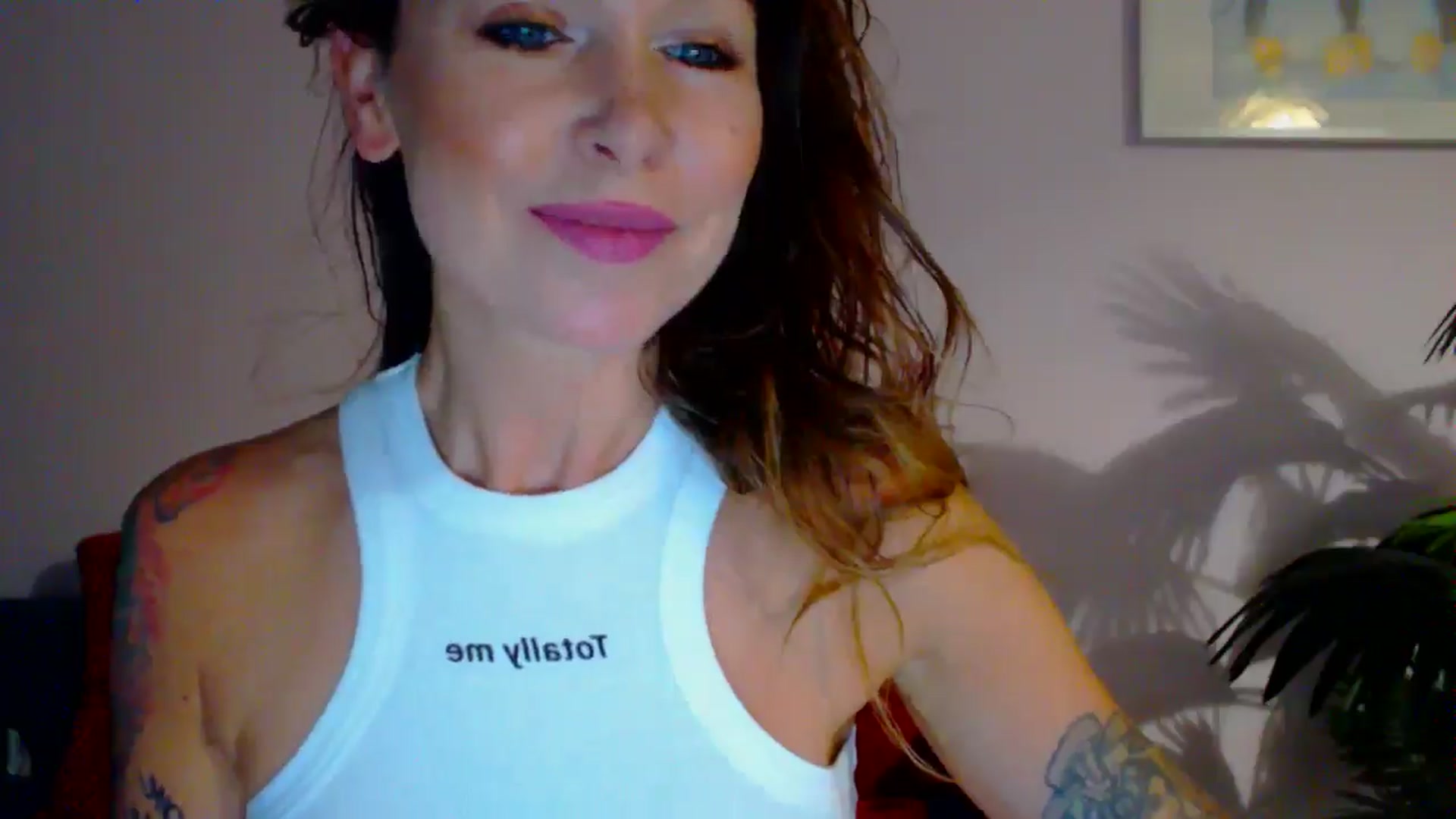 Gallery image thumbnail from Delilah_sweet's myfreecams stream on, 07/04/2024, 14:00 image 14 of 20