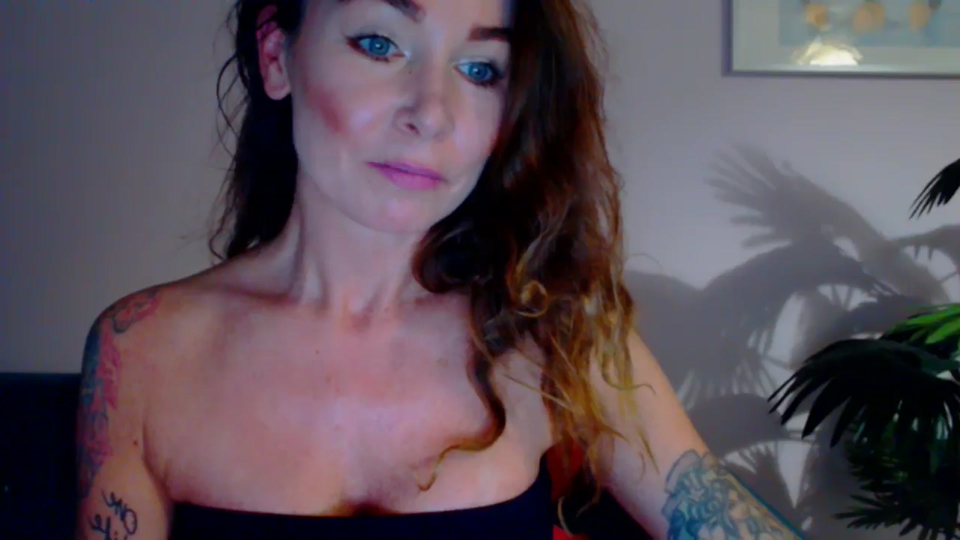 Gallery image thumbnail from Delilah_sweet's myfreecams stream on, 07/15/2024, 16:58 image 3 of 20