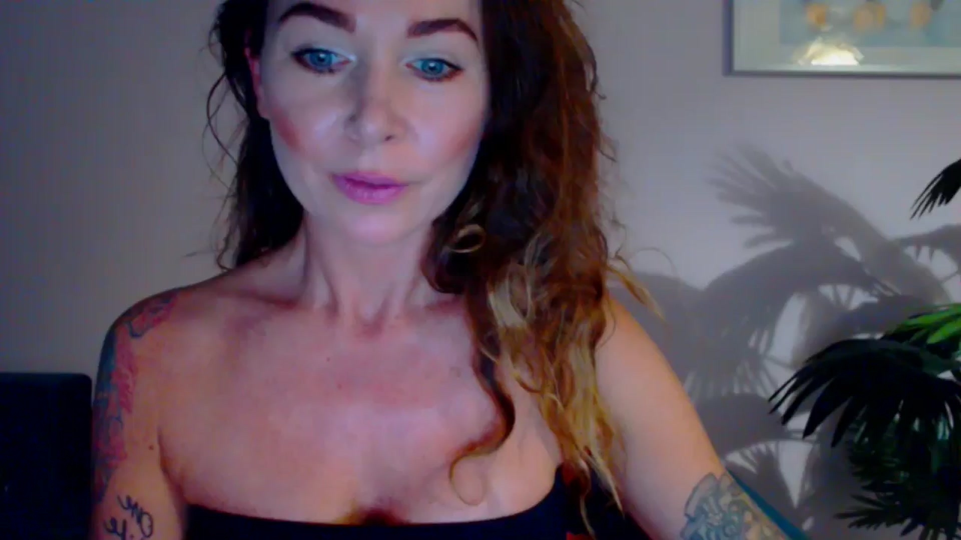 Gallery image thumbnail from Delilah_sweet's myfreecams stream on, 07/15/2024, 16:58 image 6 of 20