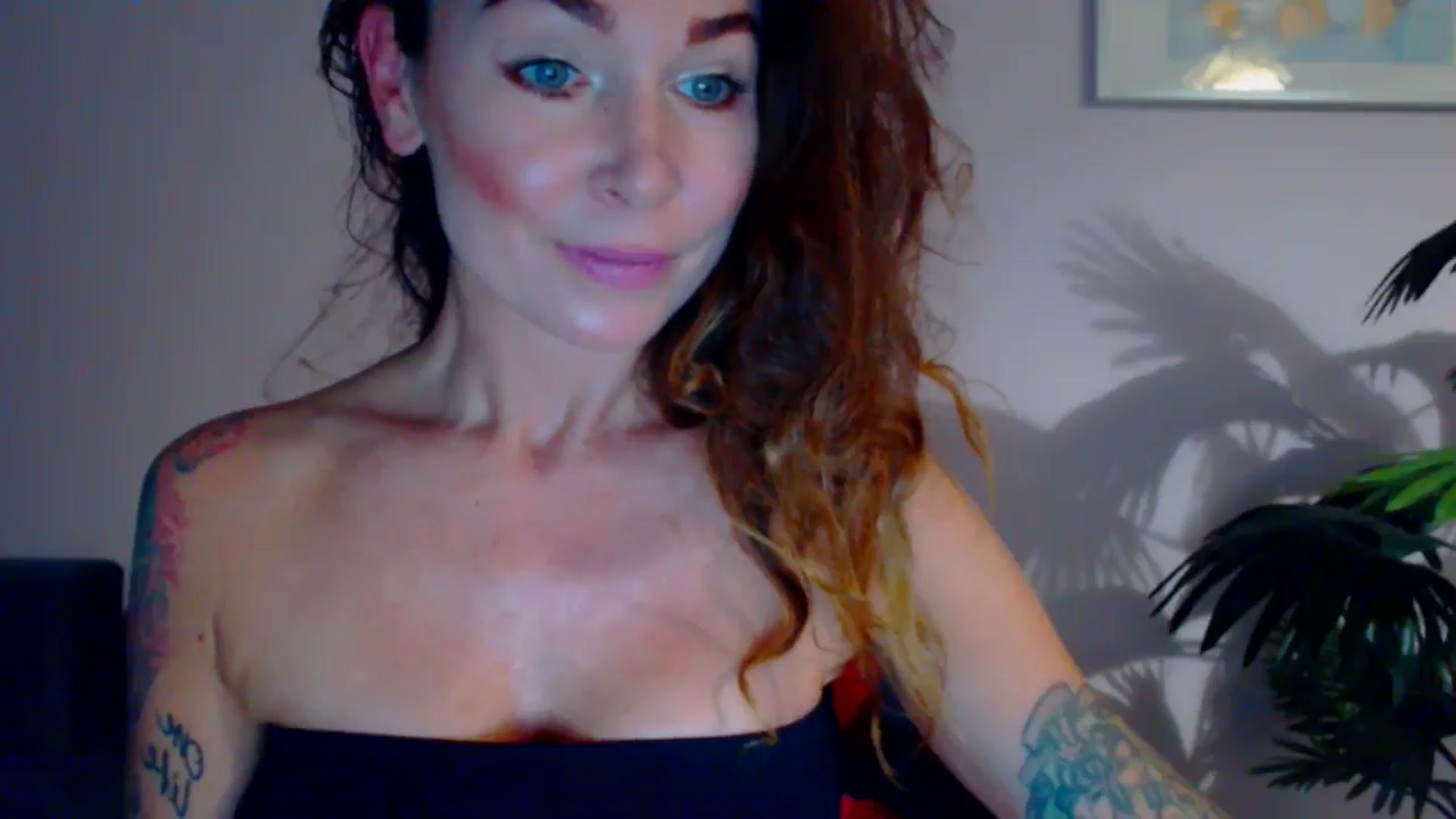 Gallery image thumbnail from Delilah_sweet's myfreecams stream on, 07/15/2024, 16:58 image 15 of 20