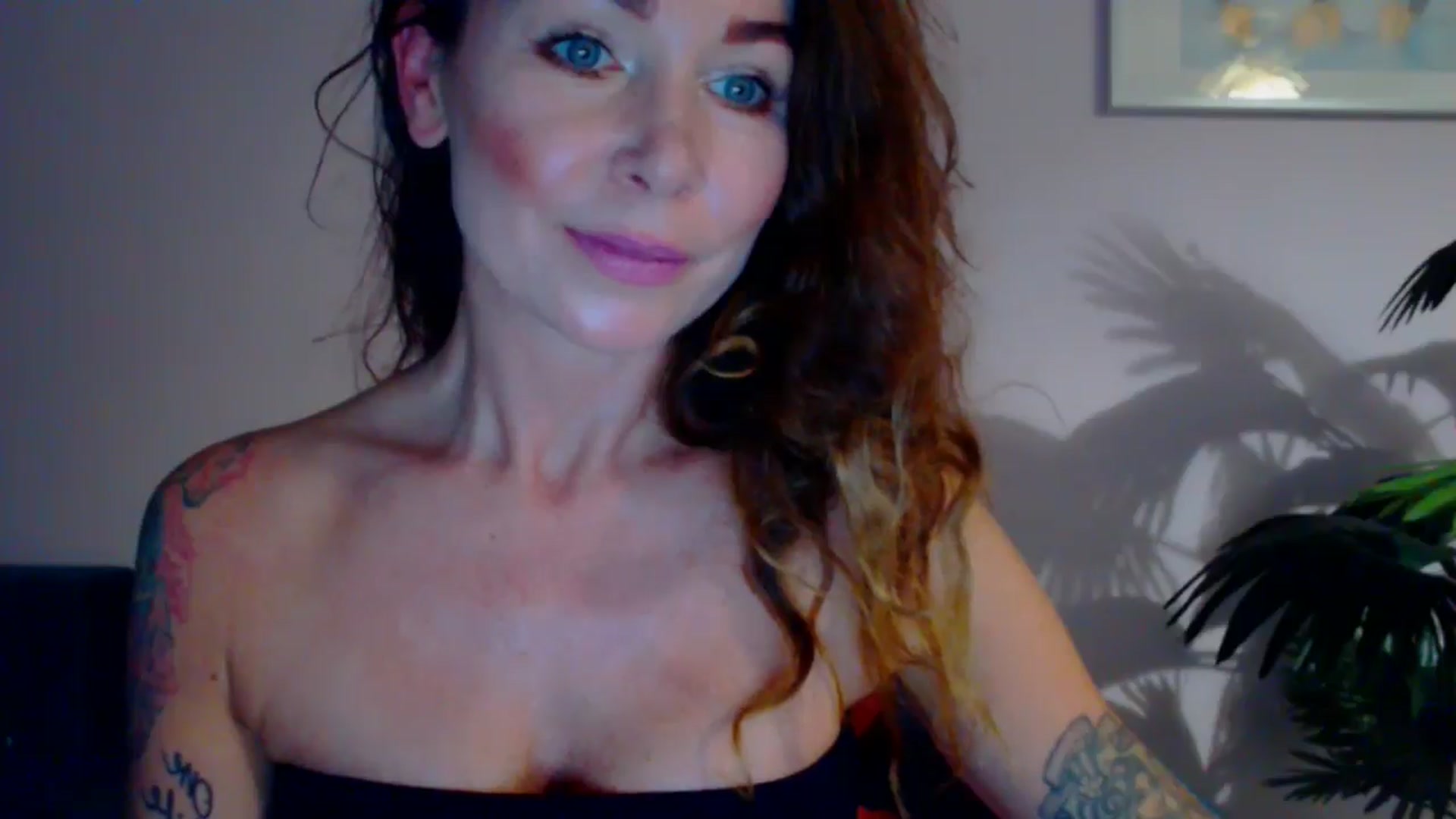 Gallery image thumbnail from Delilah_sweet's myfreecams stream on, 07/15/2024, 16:58 image 7 of 20