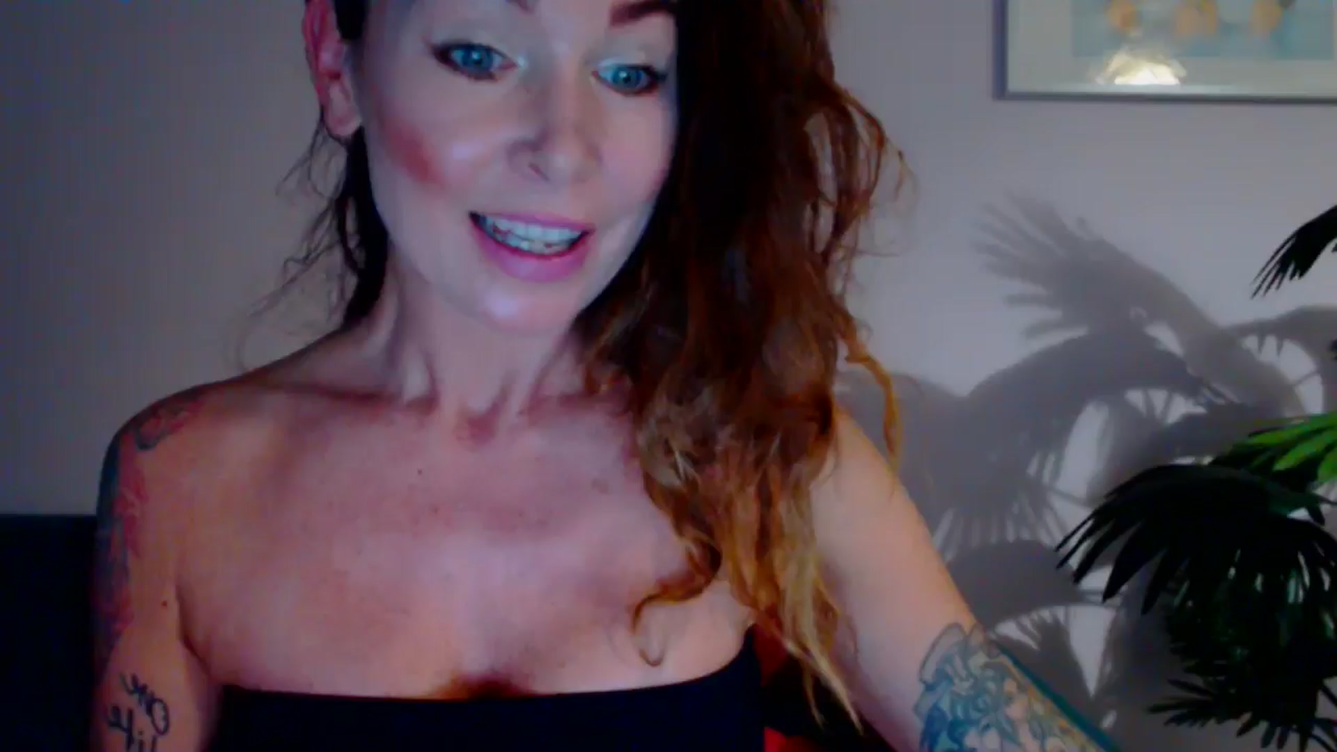 Gallery image thumbnail from Delilah_sweet's myfreecams stream on, 07/15/2024, 17:10 image 1 of 20