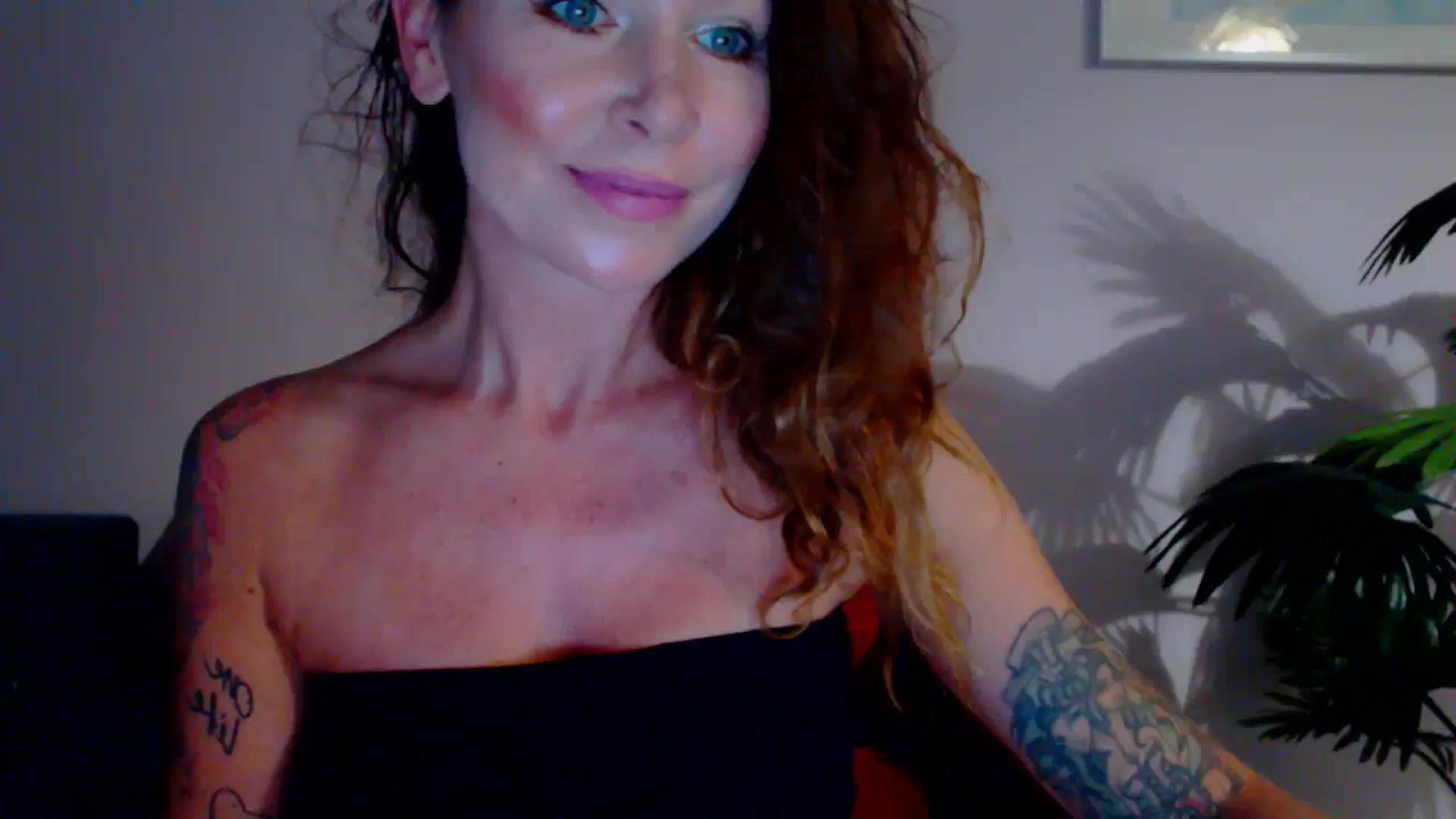 Gallery image thumbnail from Delilah_sweet's myfreecams stream on, 07/15/2024, 17:28 image 17 of 20