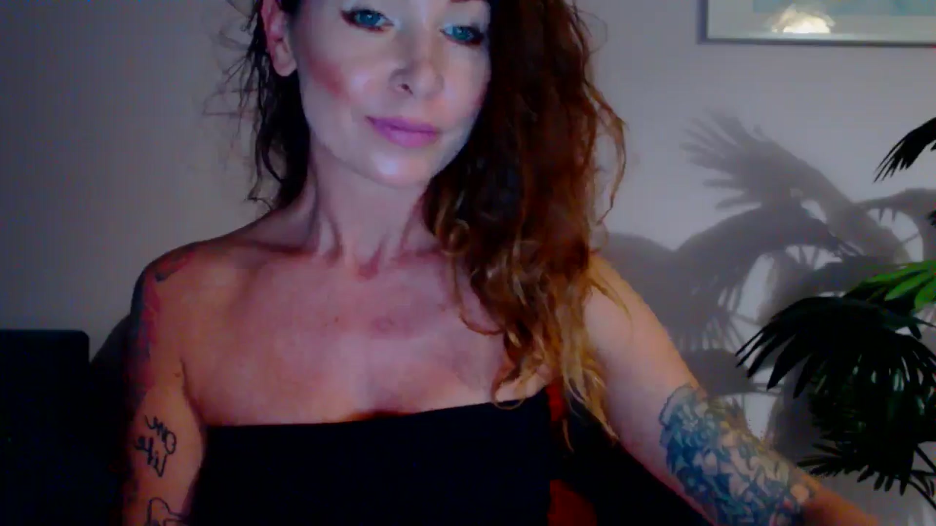 Gallery image thumbnail from Delilah_sweet's myfreecams stream on, 07/15/2024, 17:28 image 18 of 20