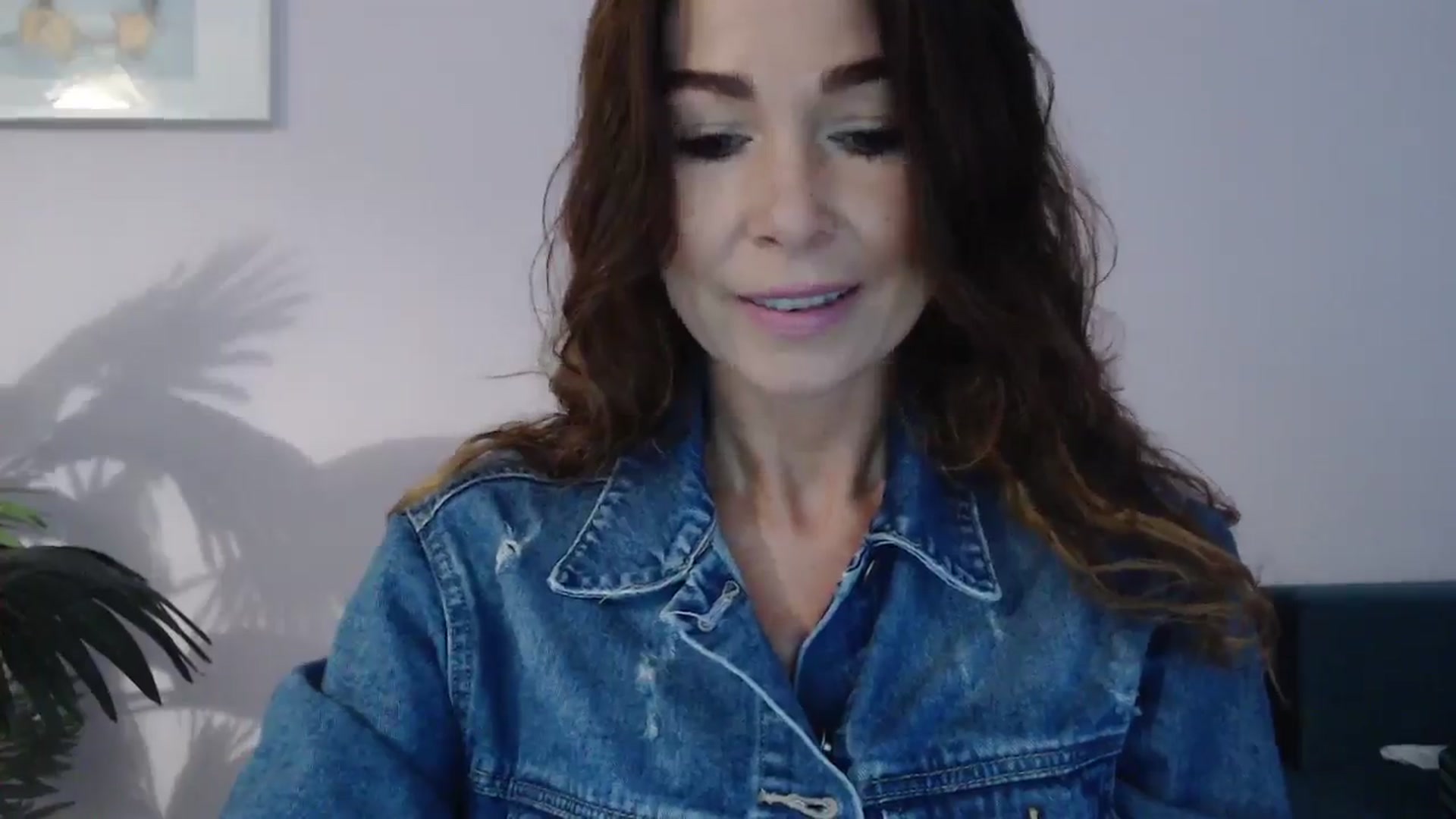 Gallery image thumbnail from Delilah_sweet's myfreecams stream on, 08/01/2024, 15:59 image 3 of 20