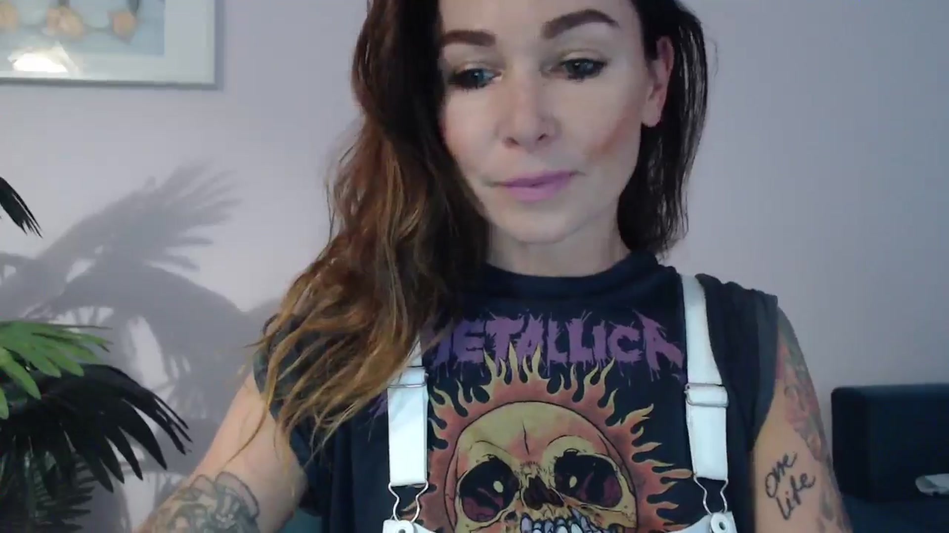 Gallery image thumbnail from Delilah_sweet's myfreecams stream on, 08/06/2024, 17:12 image 5 of 20