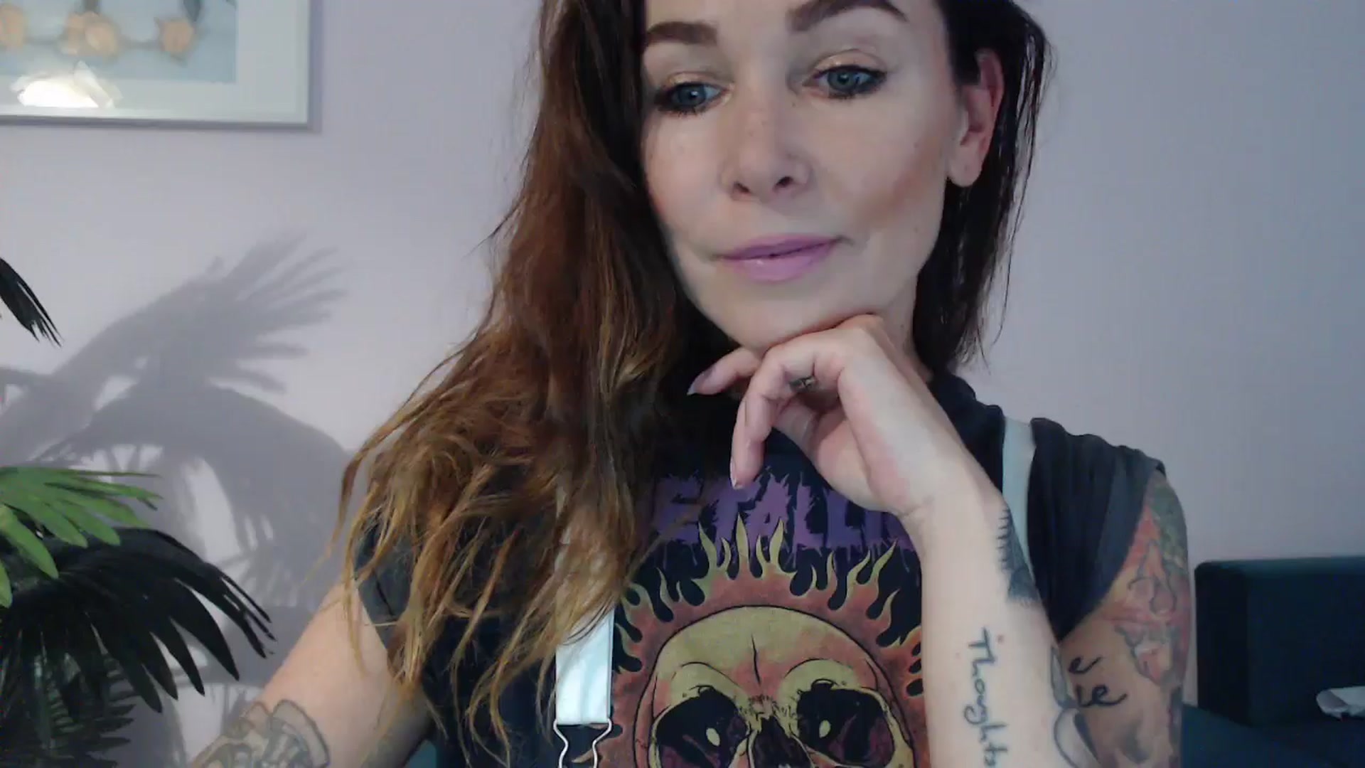 Gallery image thumbnail from Delilah_sweet's myfreecams stream on, 08/06/2024, 17:12 image 7 of 20