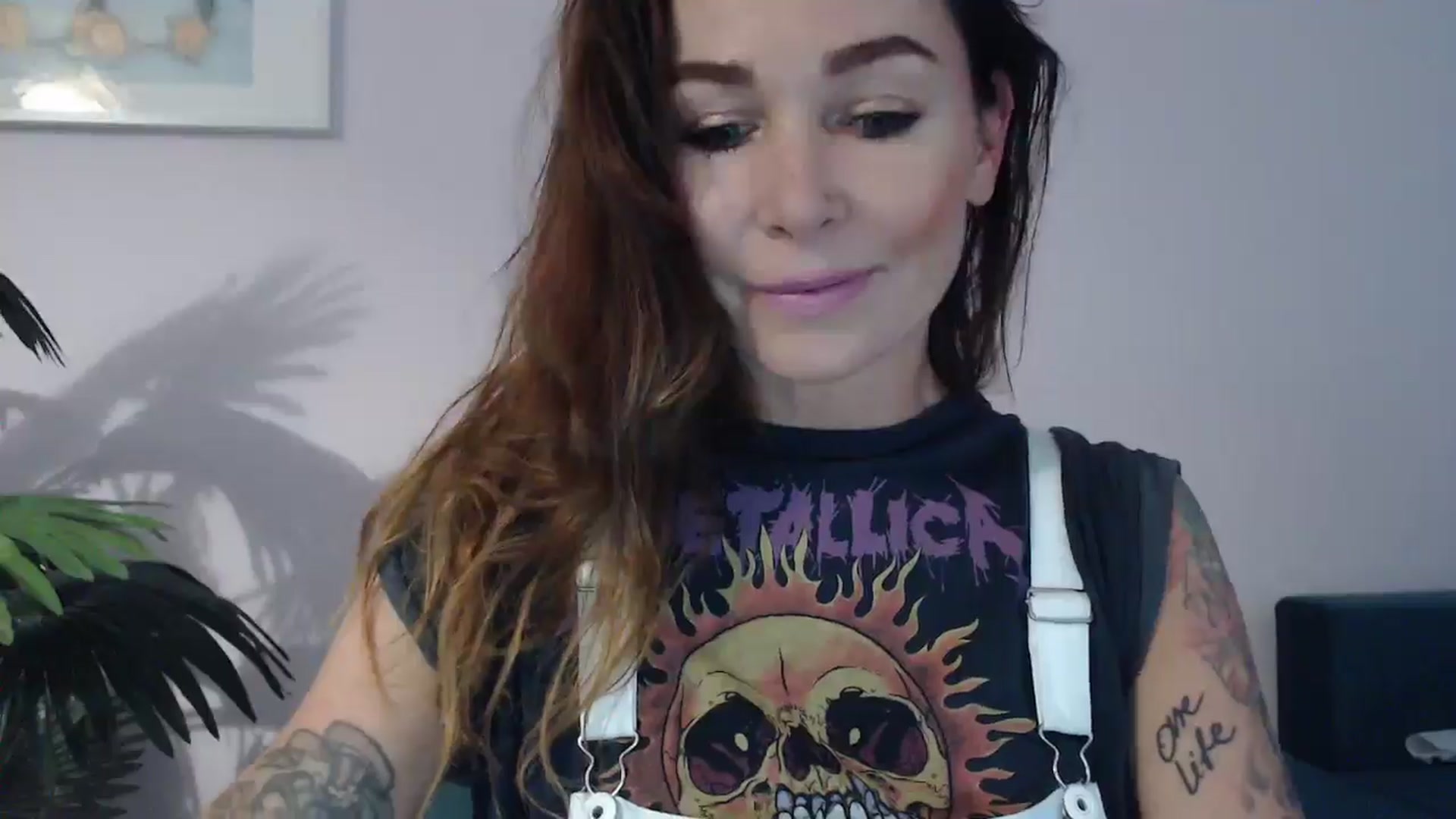 Gallery image thumbnail from Delilah_sweet's myfreecams stream on, 08/06/2024, 17:12 image 8 of 20