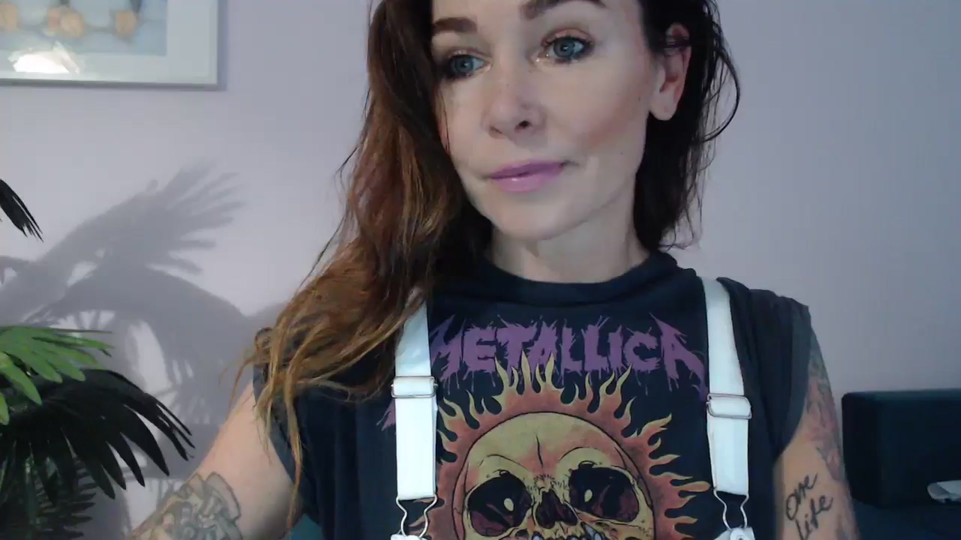 Gallery image thumbnail from Delilah_sweet's myfreecams stream on, 08/06/2024, 17:12 image 2 of 20