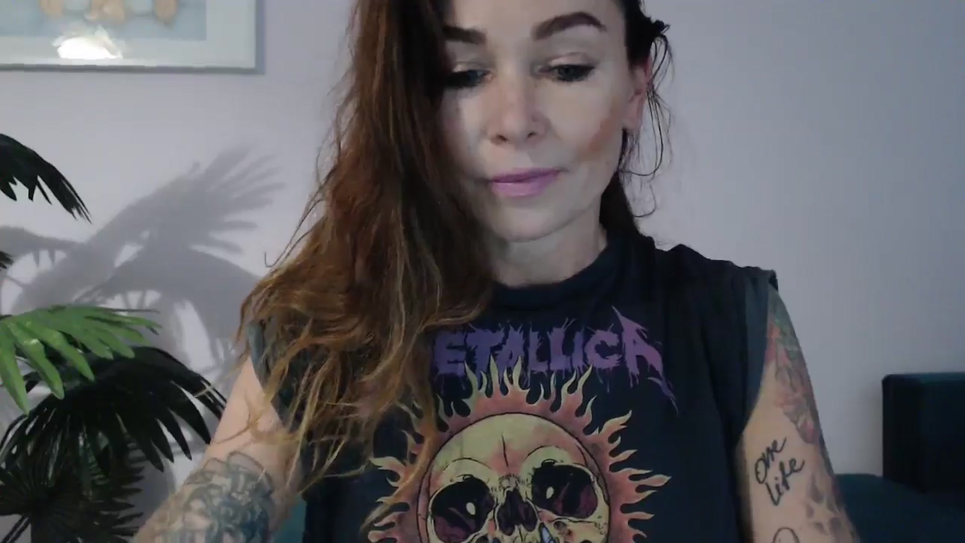 Gallery image thumbnail from Delilah_sweet's myfreecams stream on, 08/06/2024, 17:12 image 15 of 20