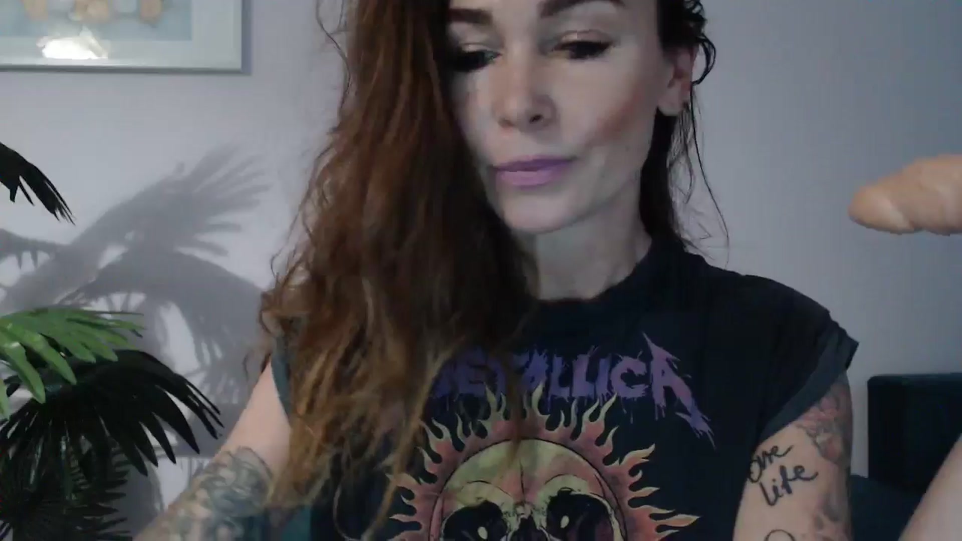Gallery image thumbnail from Delilah_sweet's myfreecams stream on, 08/06/2024, 18:25 image 4 of 20